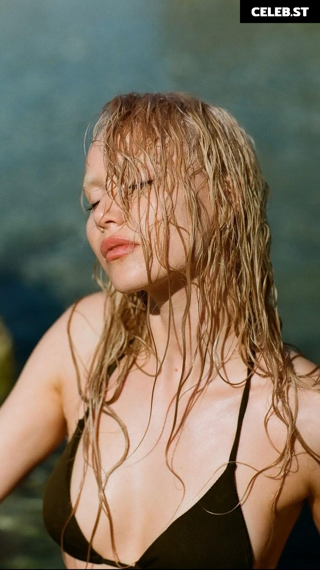 celinealbar Image 587560