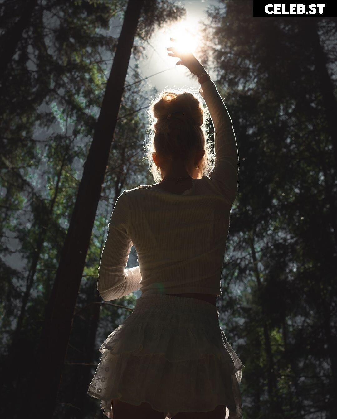 Lea Peach Image 587491