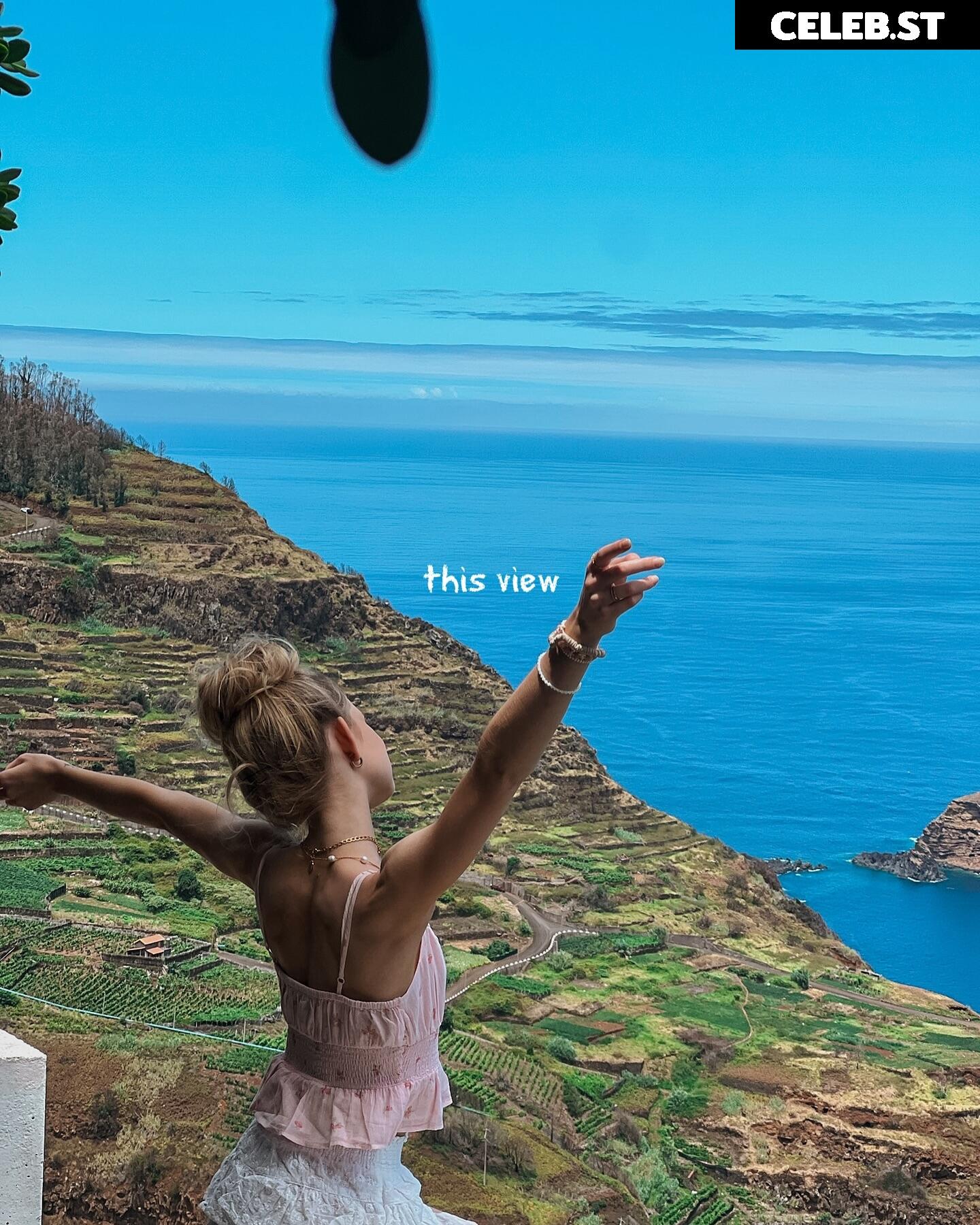 Lea Peach Image 587973