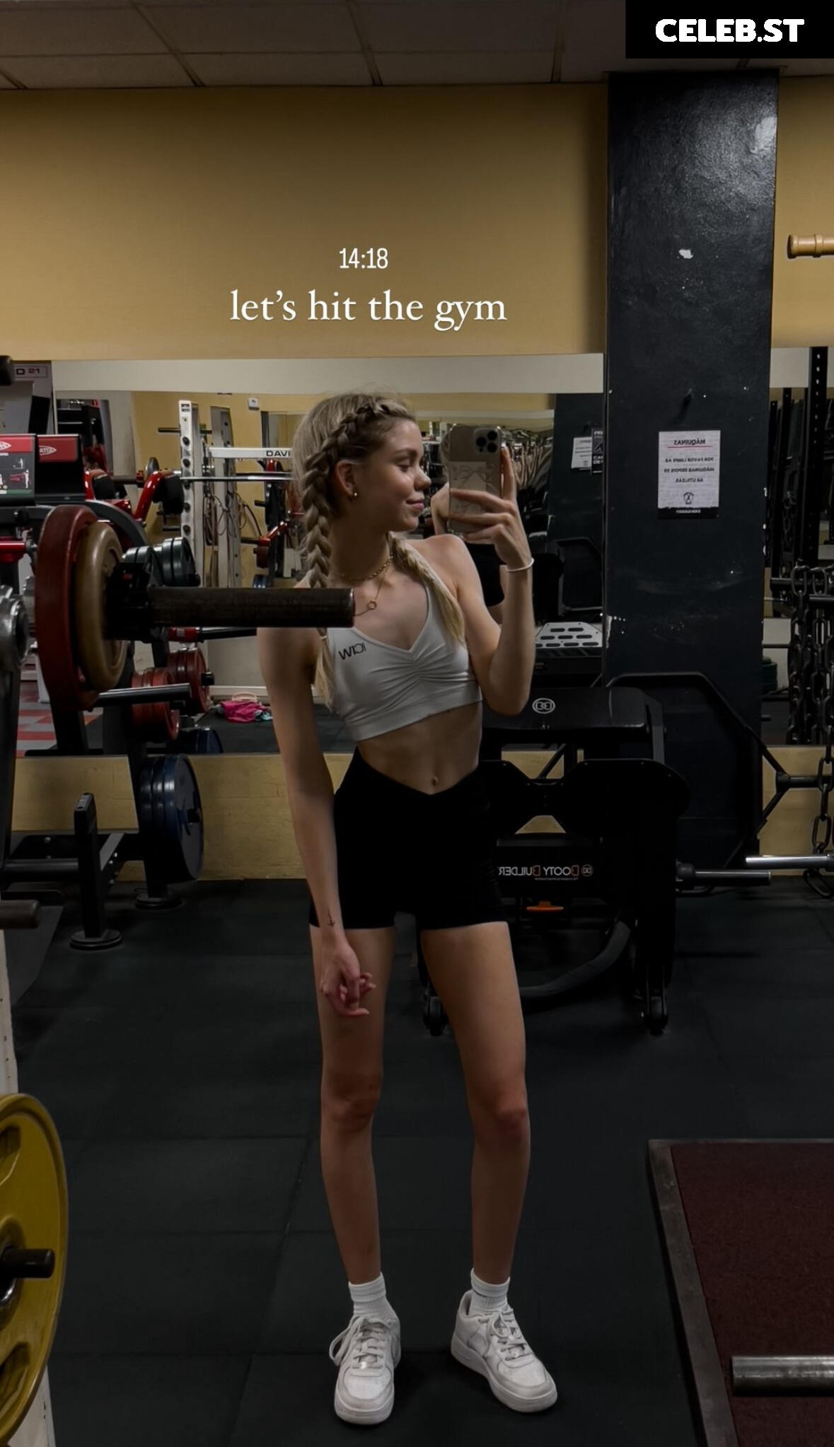 Lea Peach Image 587848