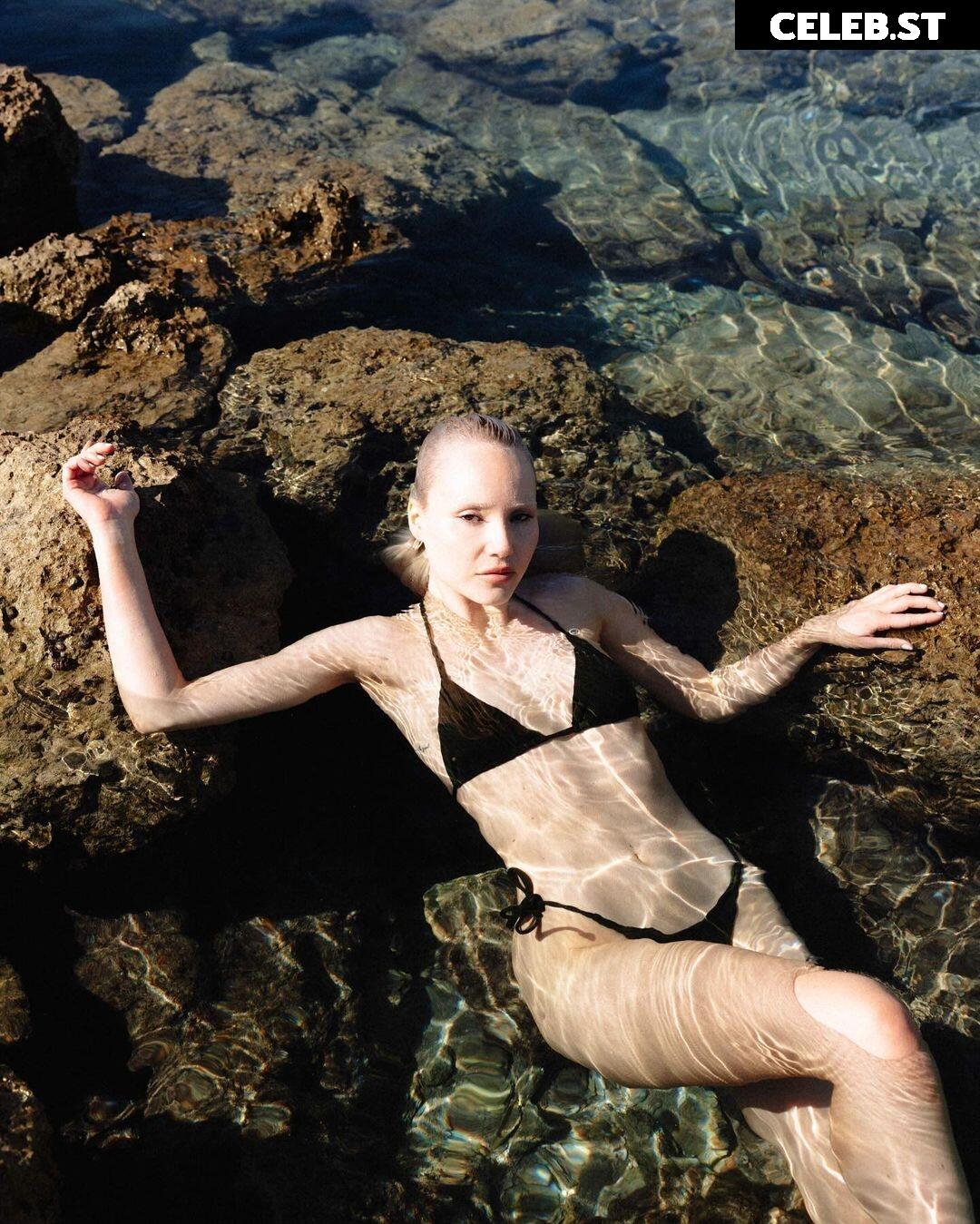 celinealbar Image 587818