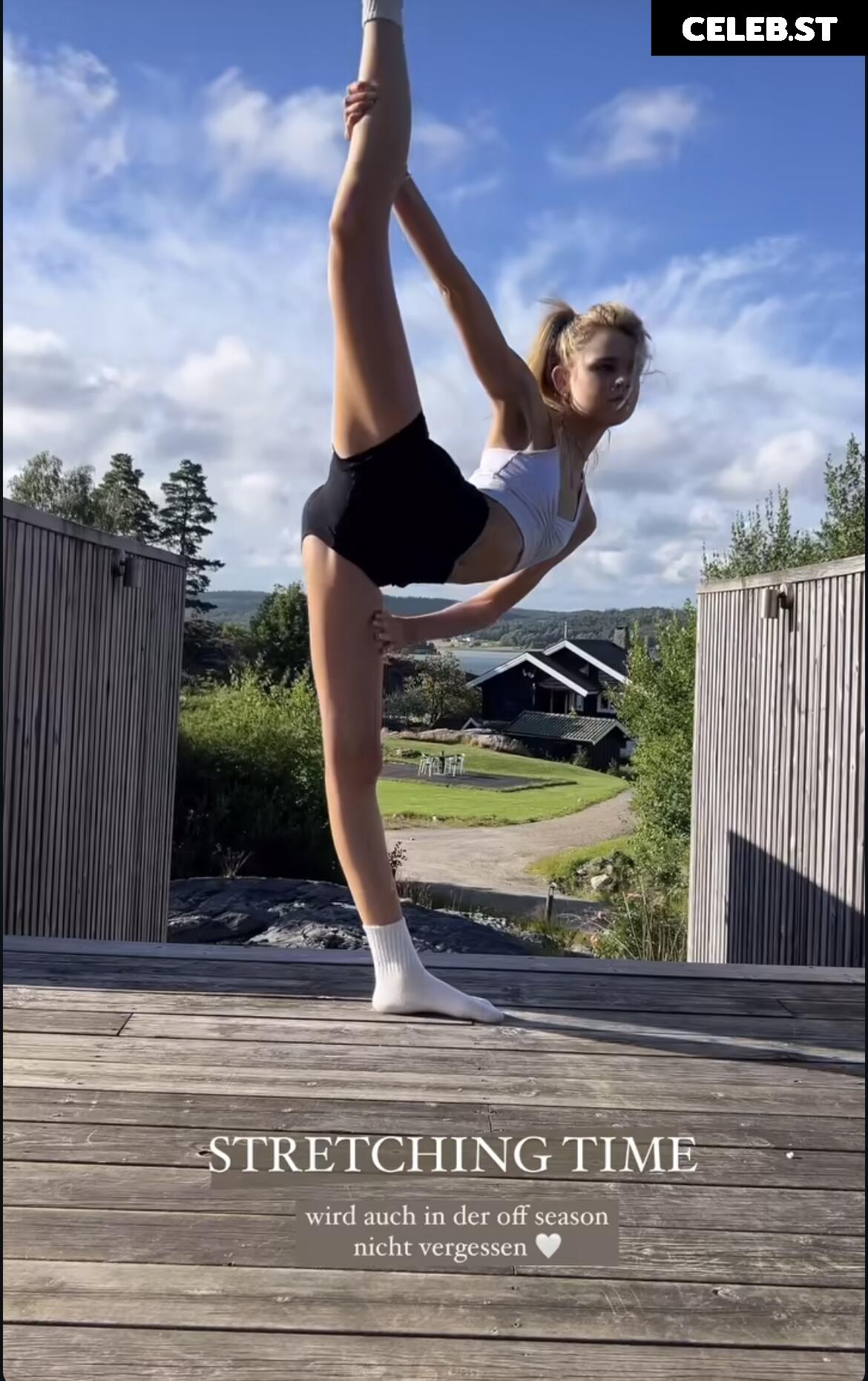 Lea Peach Image 586923