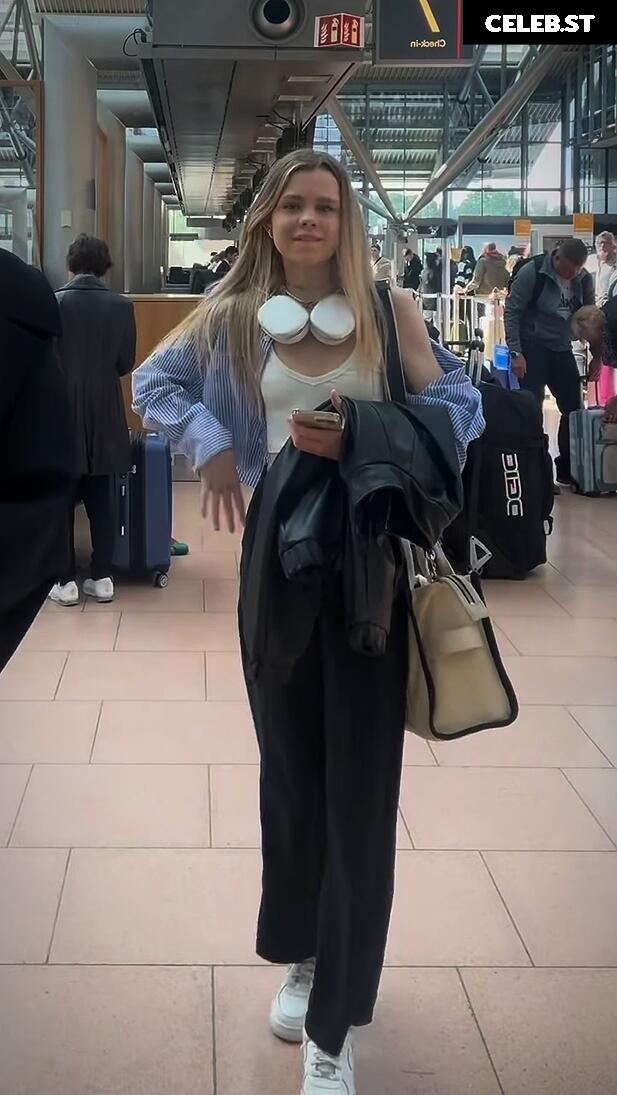 Lea Peach Image 585853