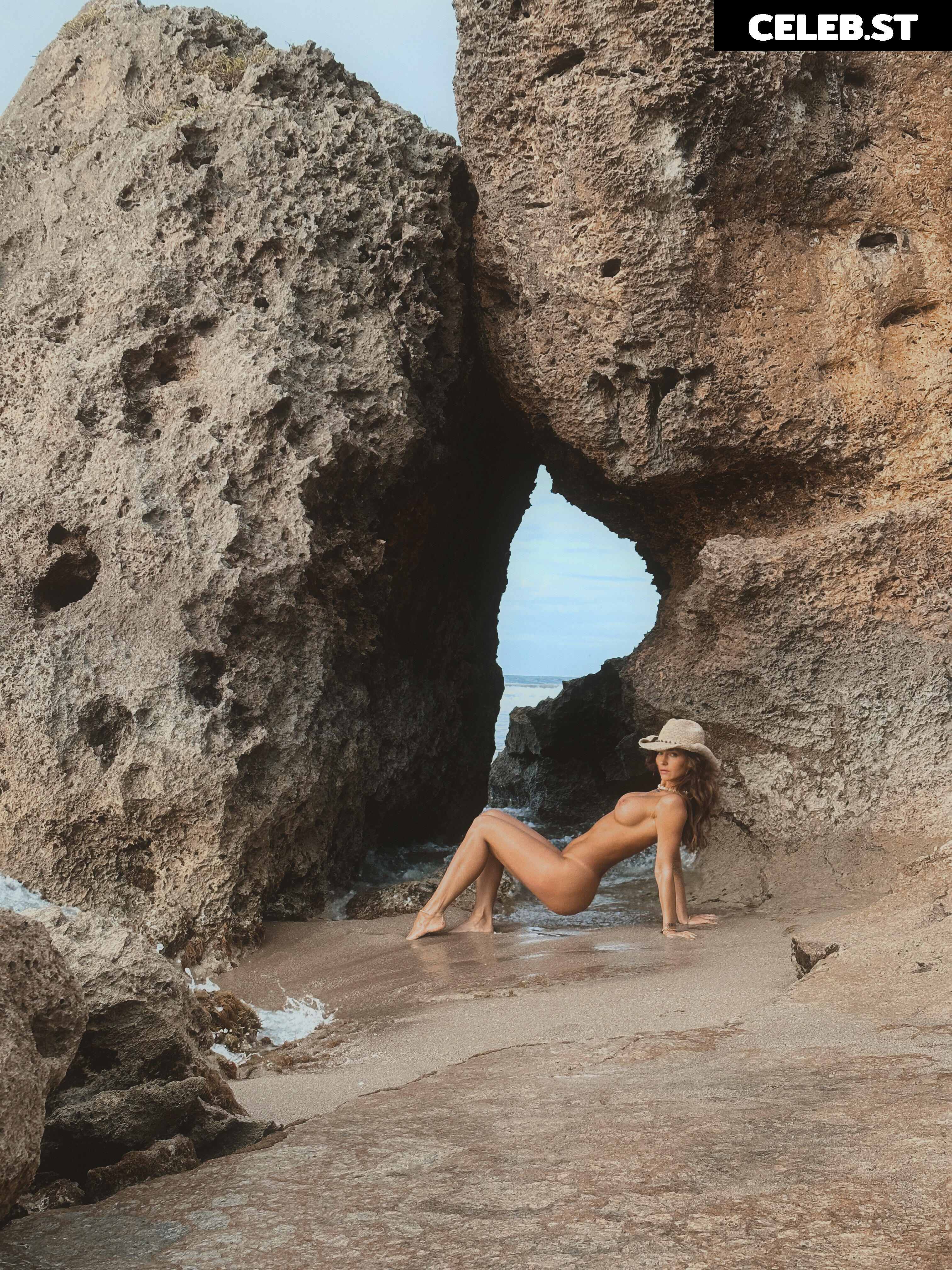 Rachel Cook Image 580409