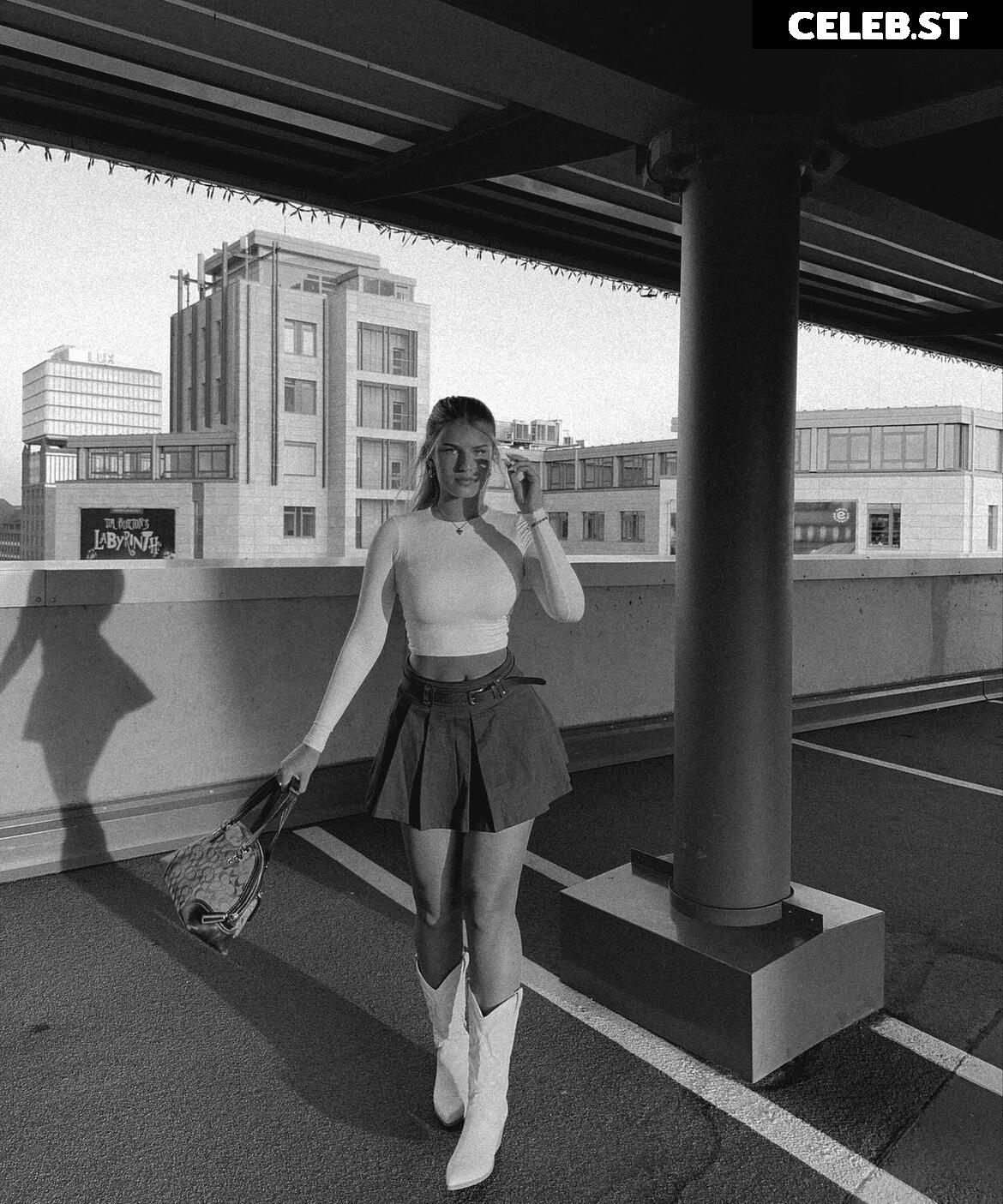 Sophie Schnur Image 599921
