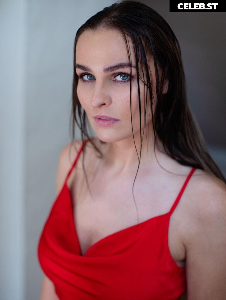 Jana Riva Image 597409