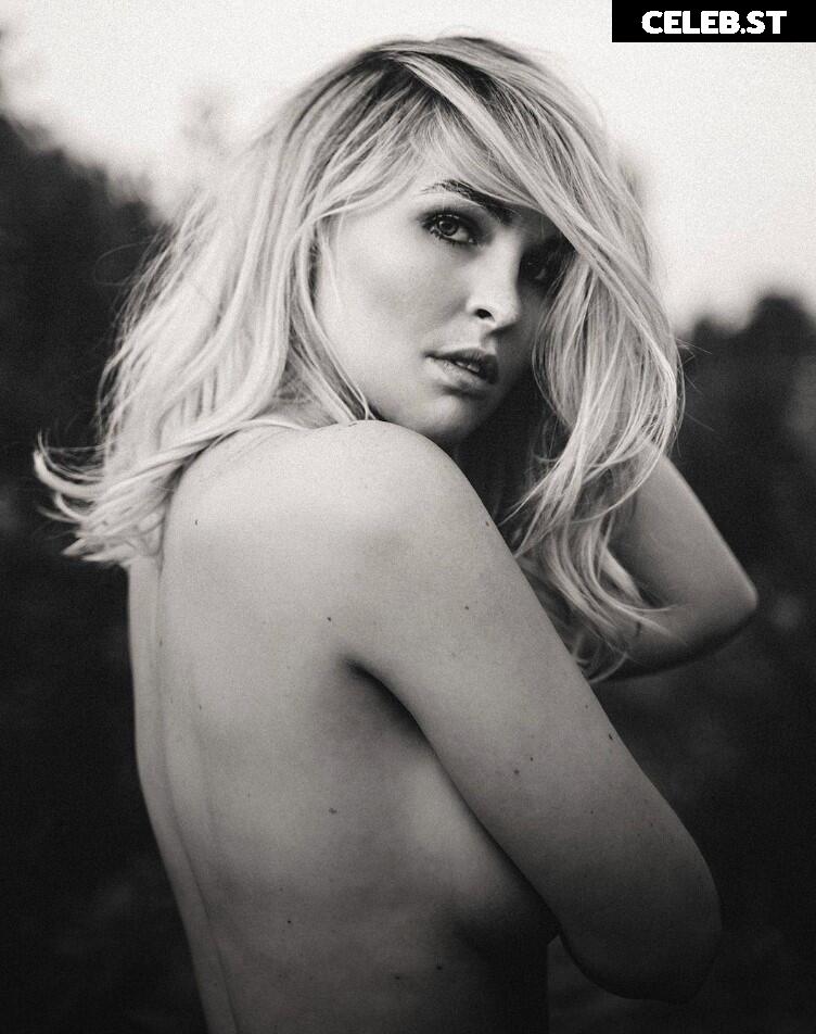 Jana Riva Image 596619