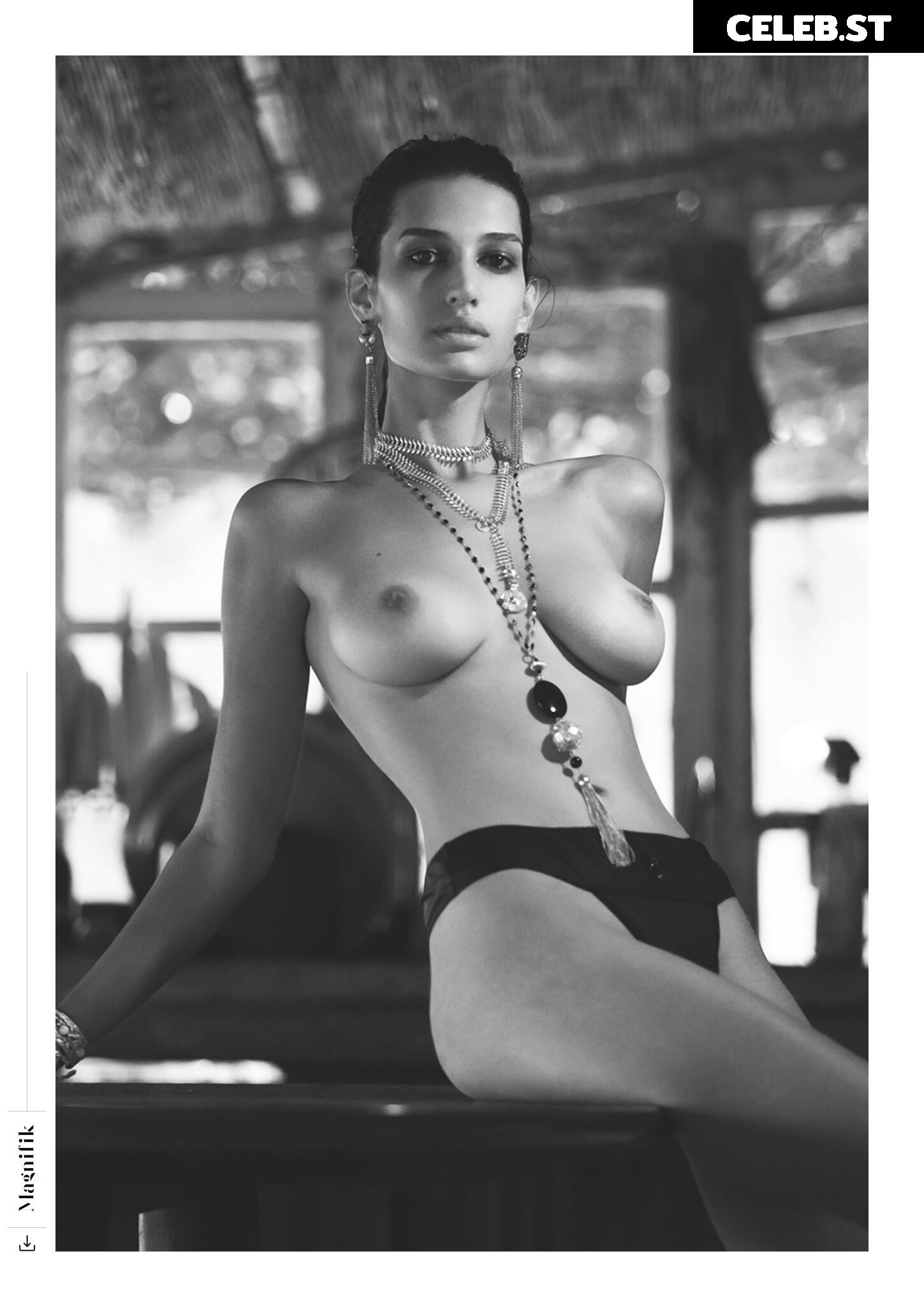 Karolina Moura Image 595382