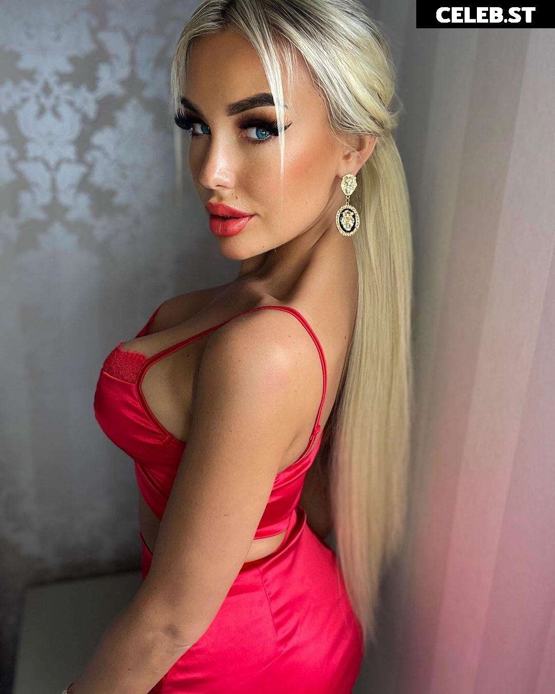 Lucy Sea Image 595057