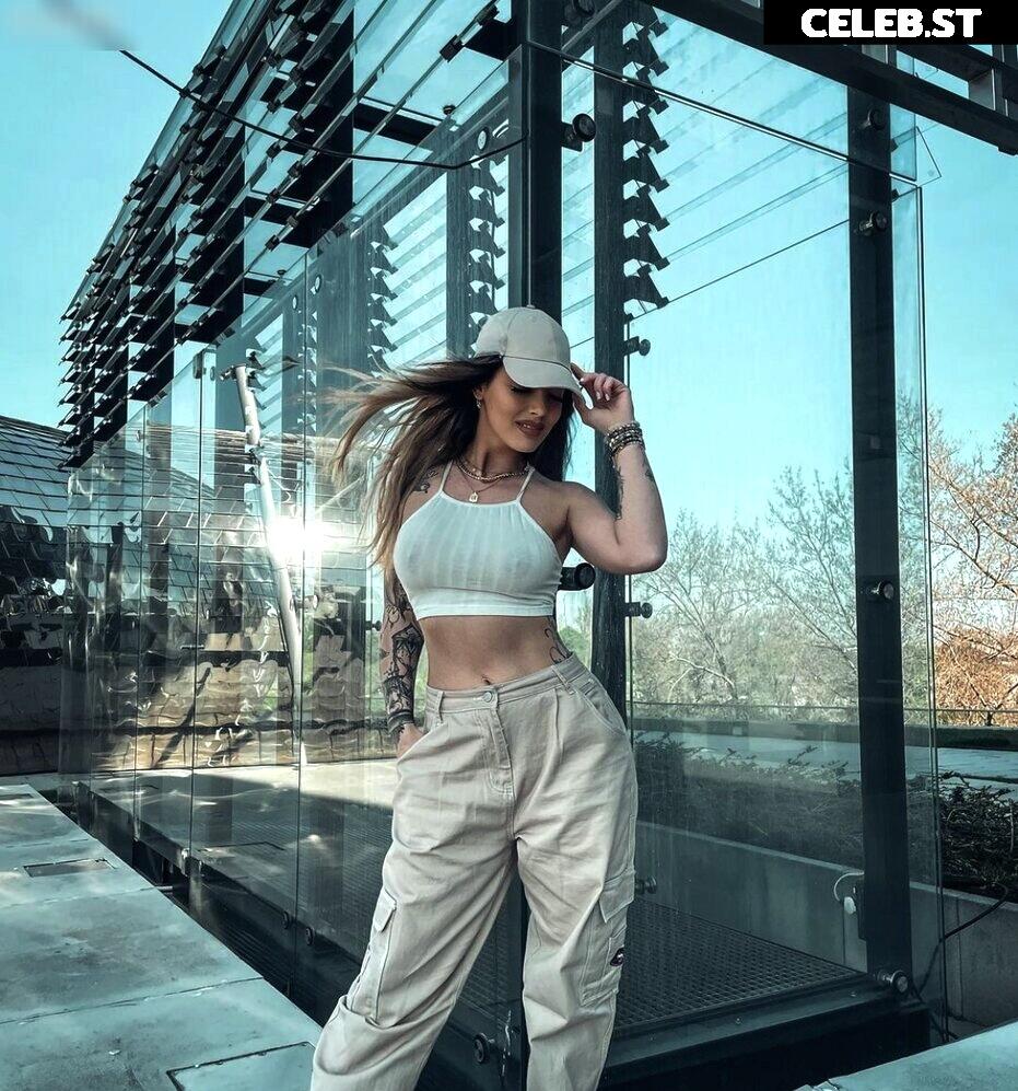 Aline Jost Diraimondo Image 593600