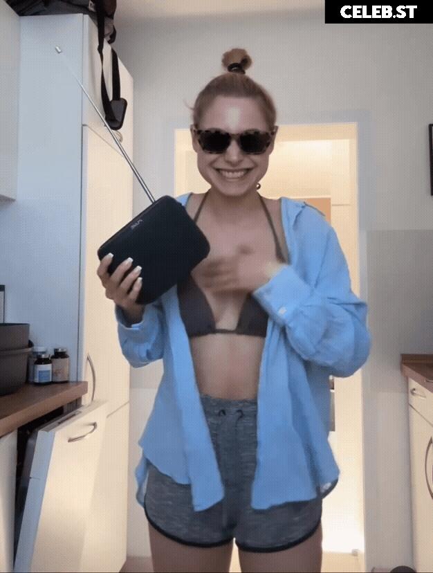 Alina Khani Image 591777