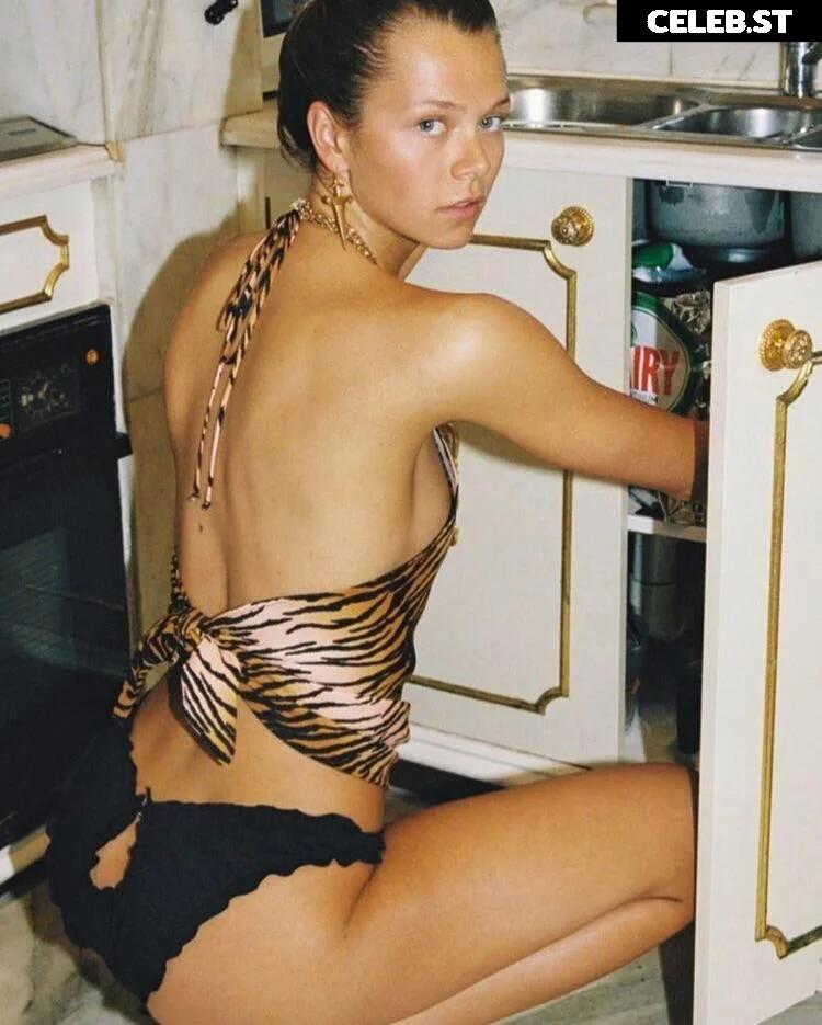 Alannah Walton Image 591414