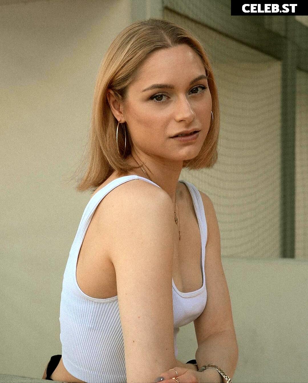 Alina Khani Image 591877