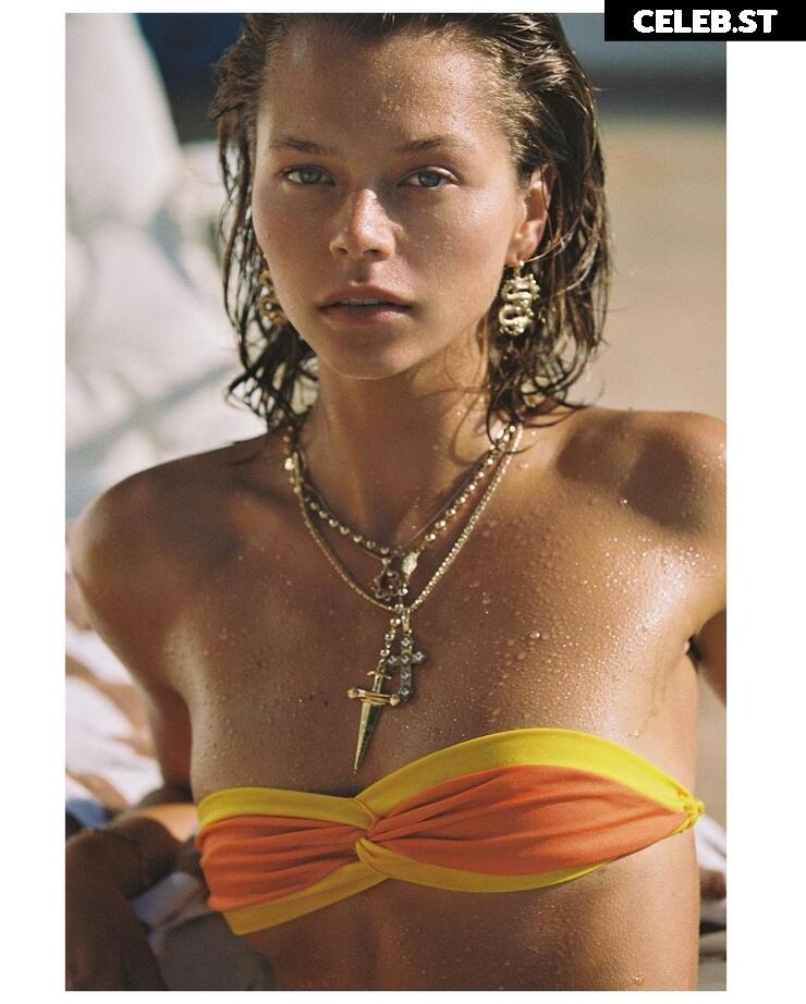 Alannah Walton Image 590393