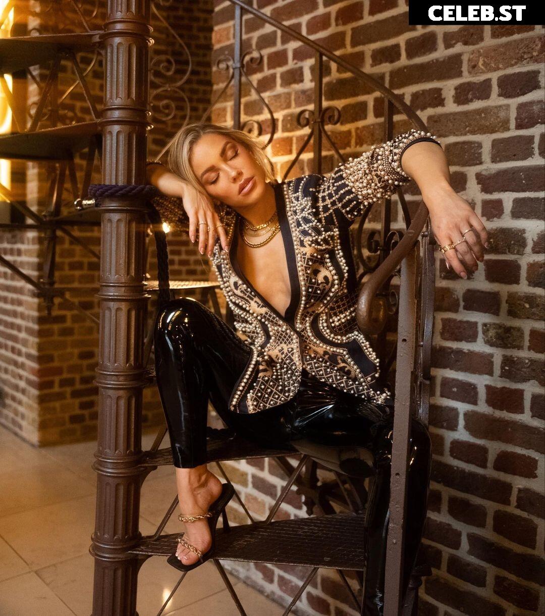 Stephanie Davis Image 549773