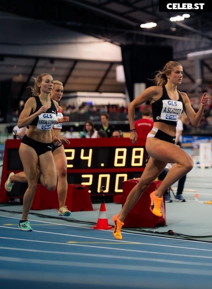 Alica Schmidt Image 549895