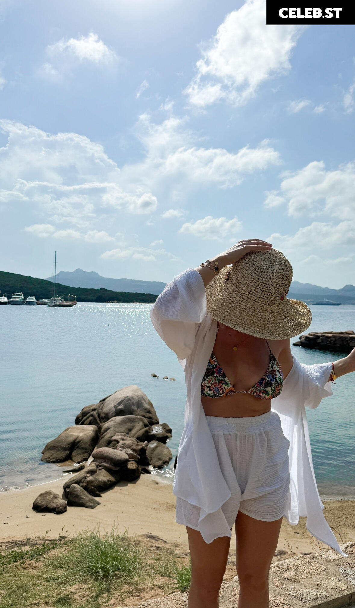 Mrs. Bella Image 546362