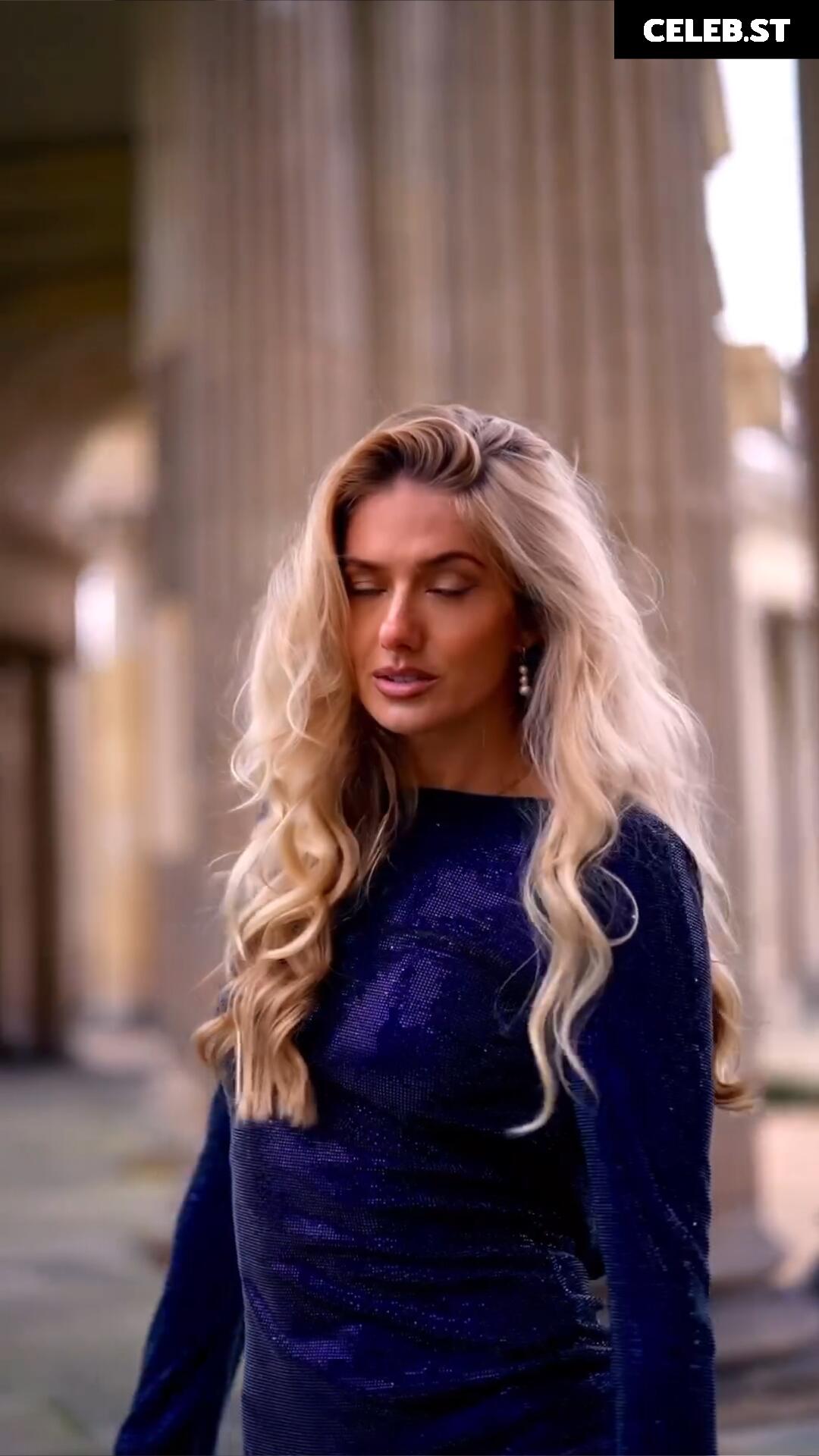 Alica Schmidt Image 546970