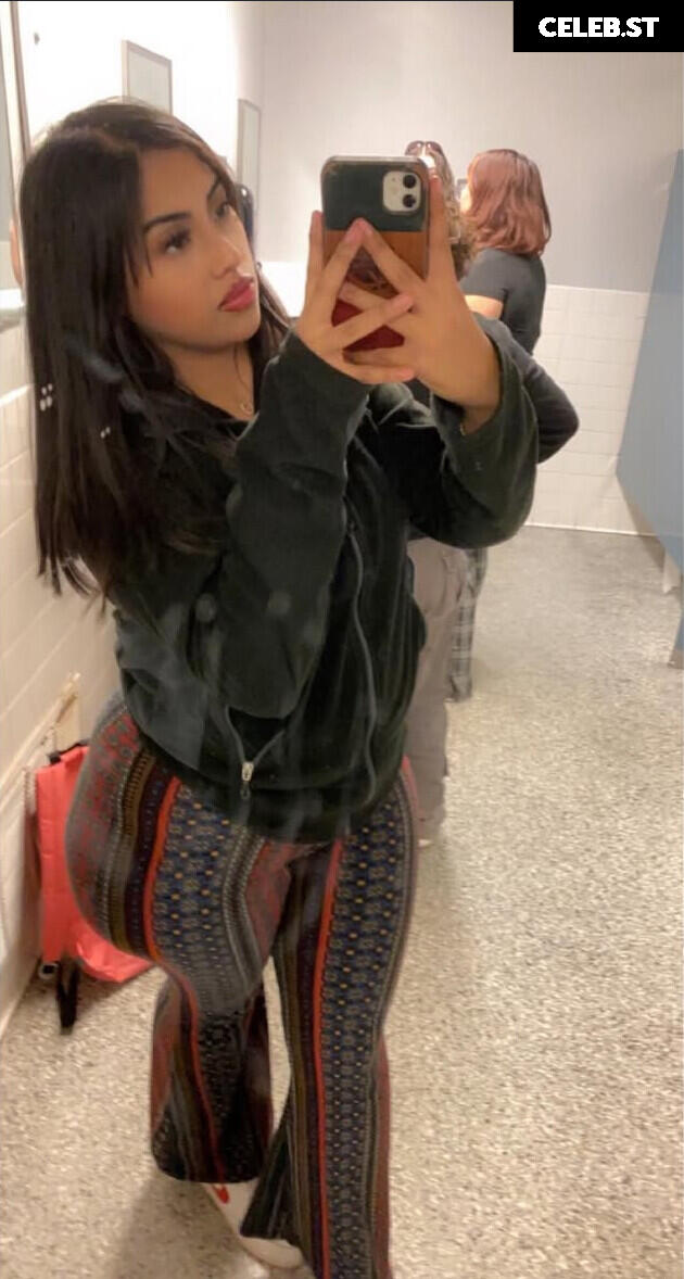 Thick Baddie @_222cyn_ Image 5445128