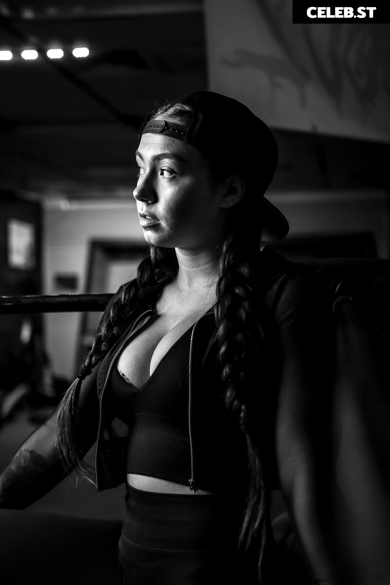 (Skye Dolecki) Skye Blue AEW Image 5441620