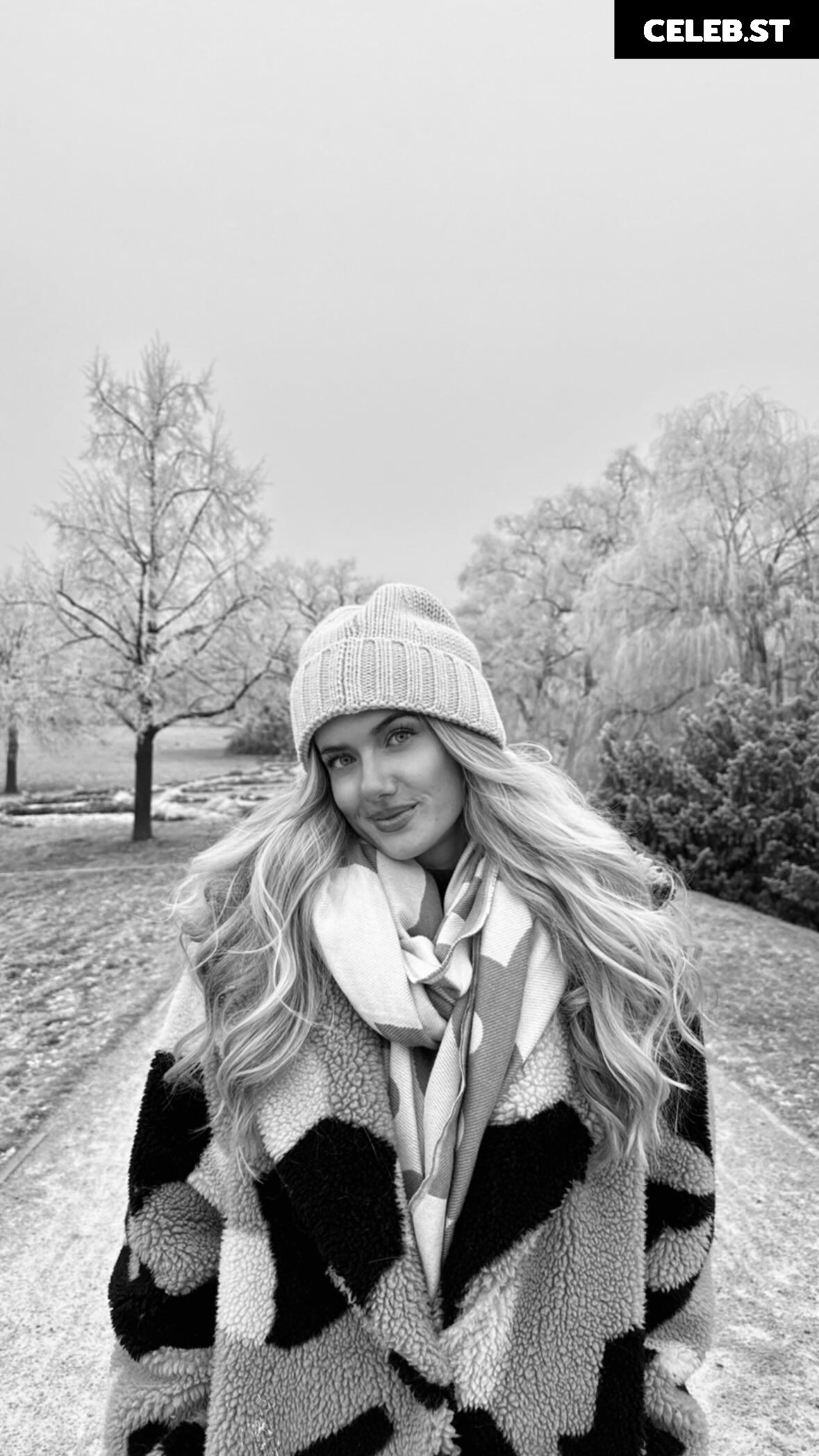 Alica Schmidt Image 544243