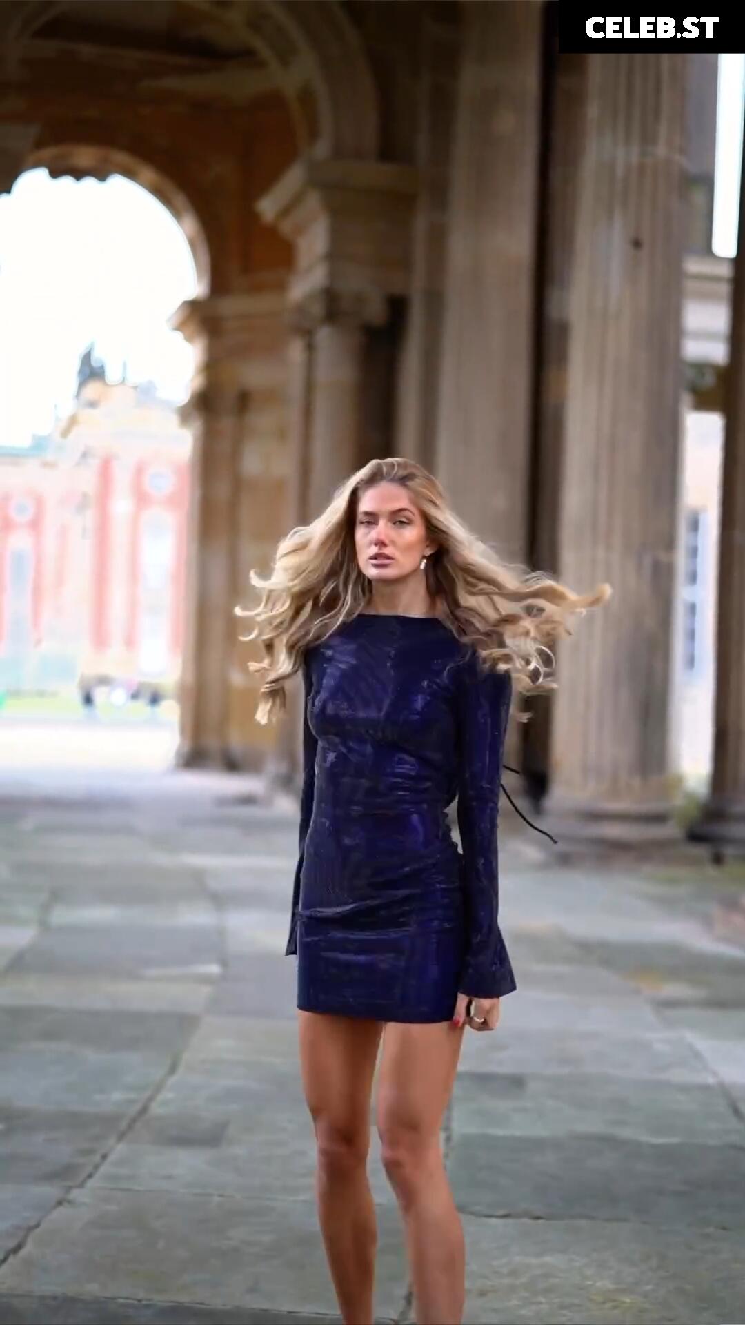 Alica Schmidt Image 543406