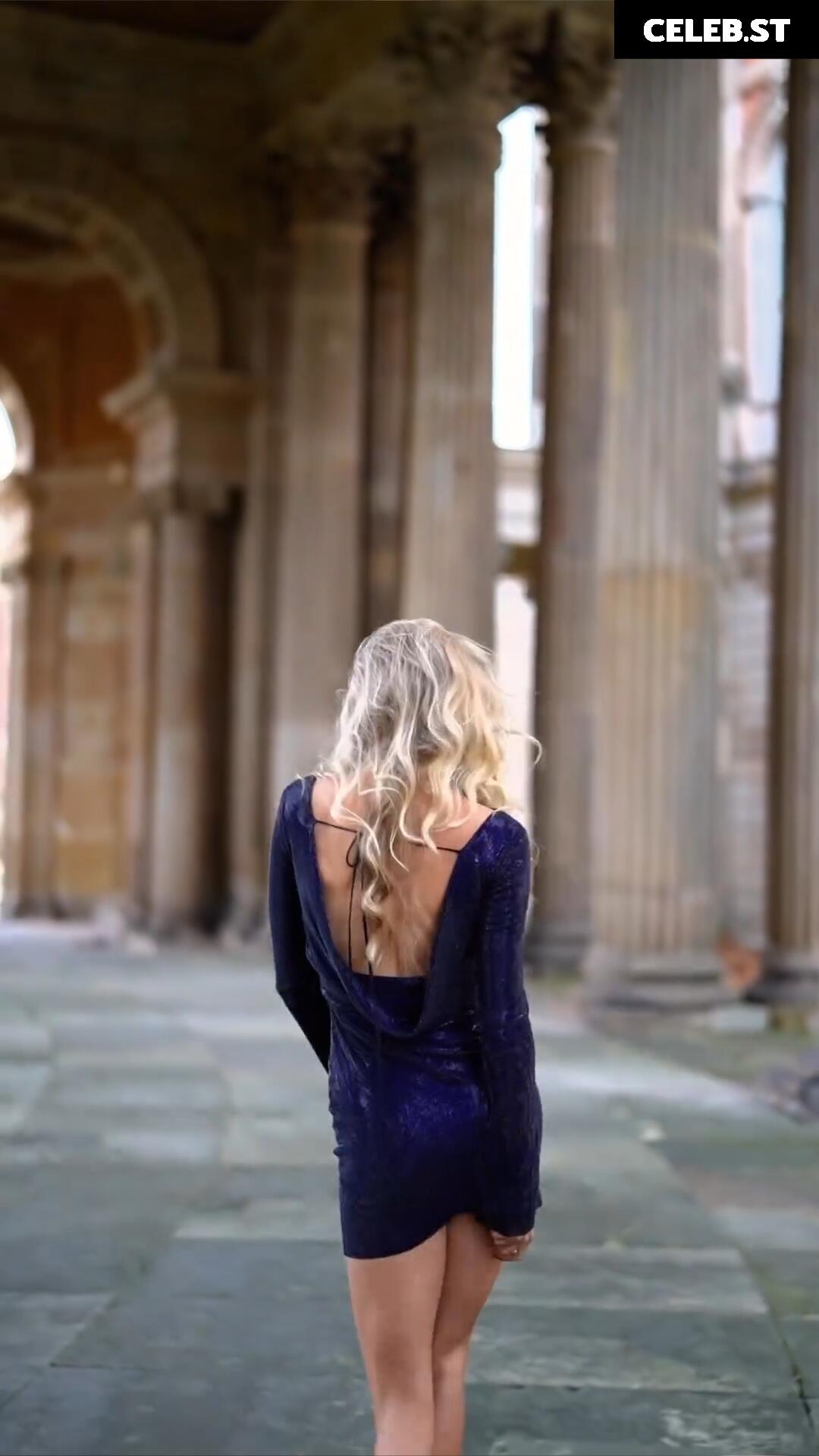 Alica Schmidt Image 543230