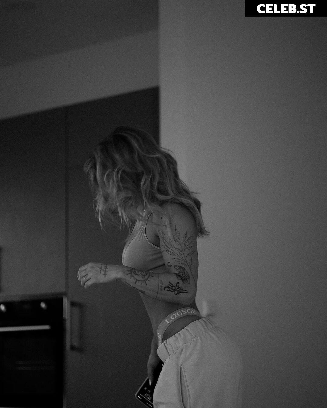 Lenaajoy Image 543064