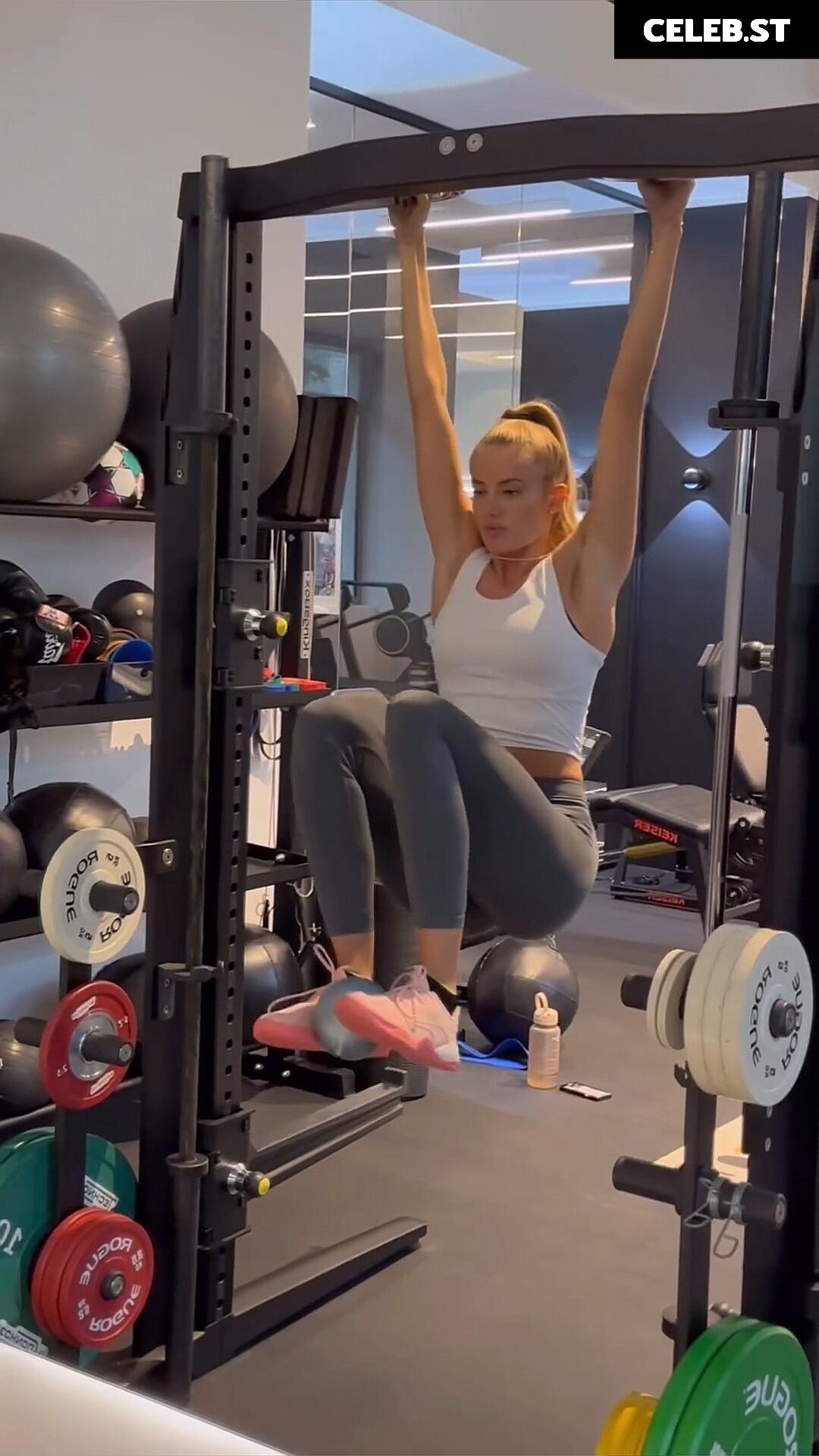 Alica Schmidt Image 542650