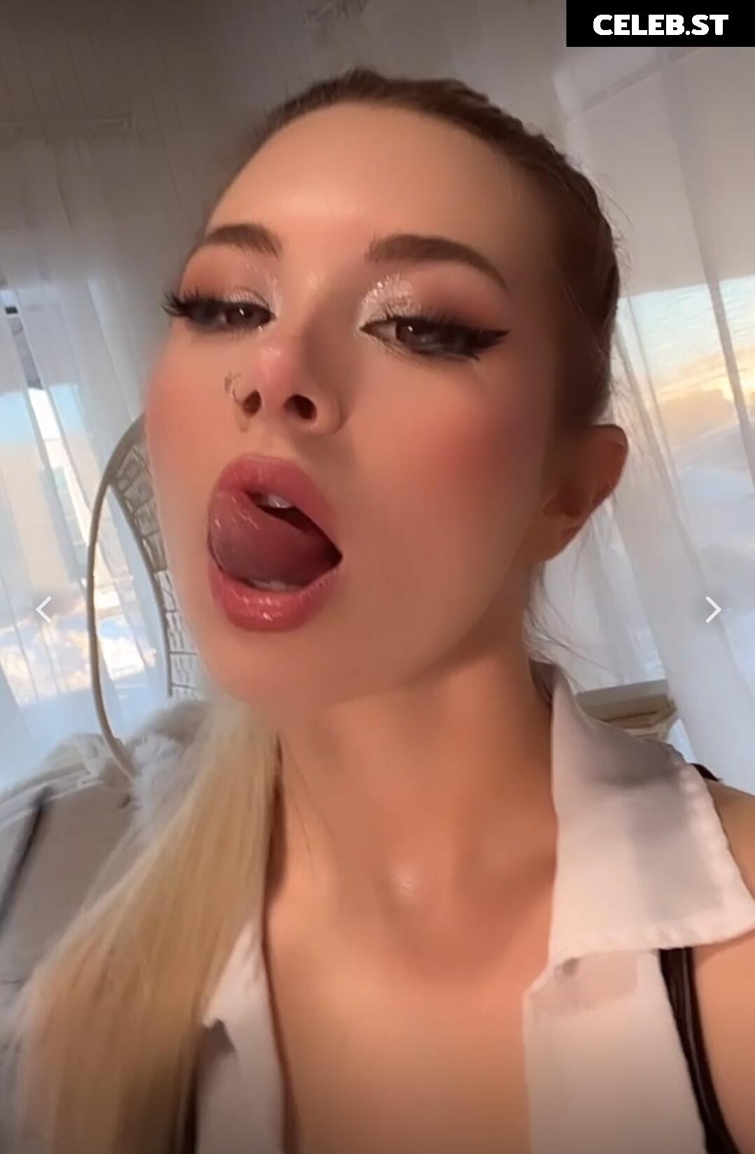 Dessyyc Image 541905