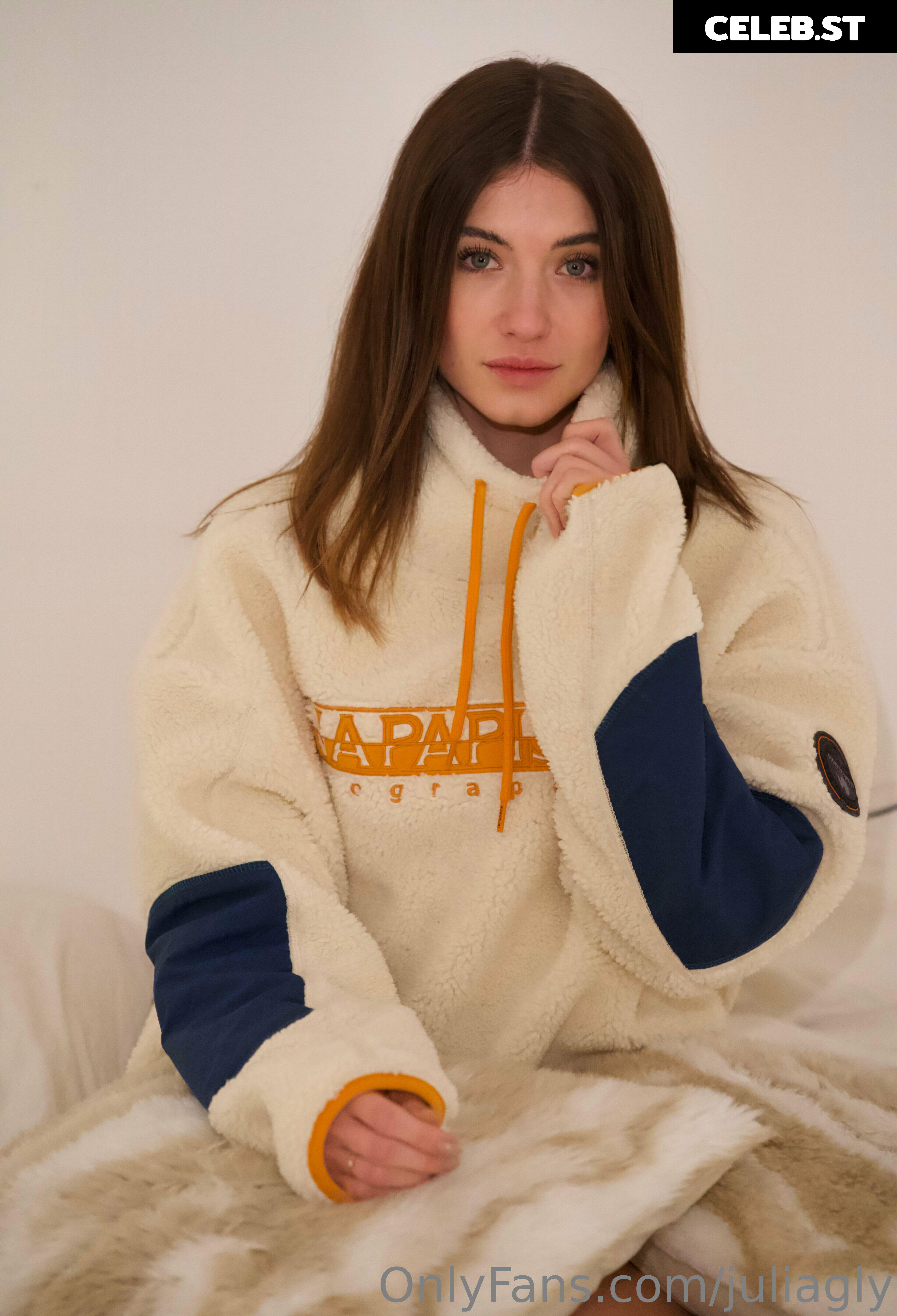 juliagly Image 540299