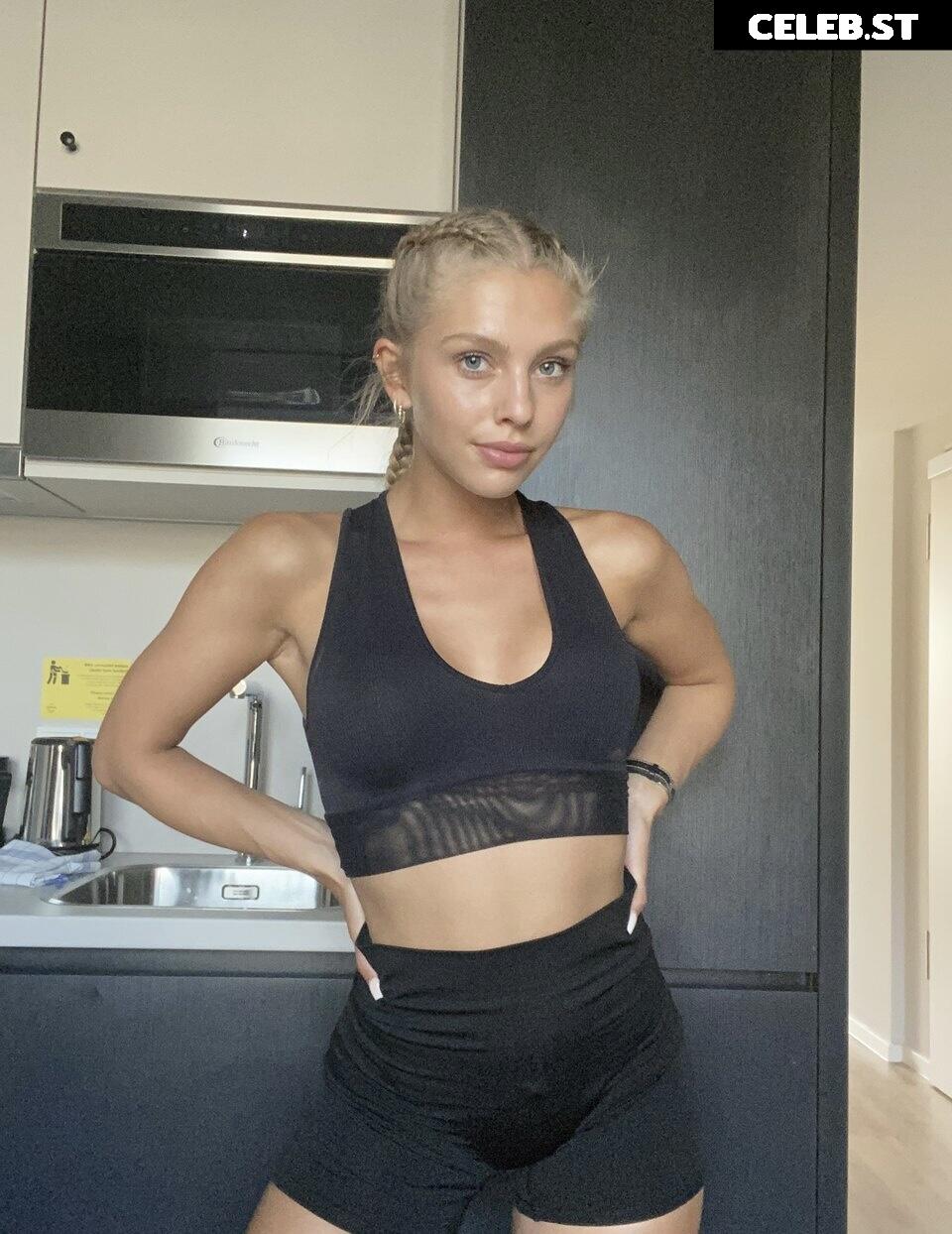 Alexa Breit Image 559794