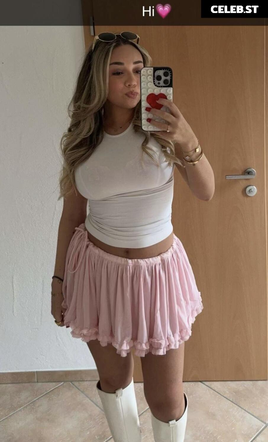 Julesboringlife Image 559106