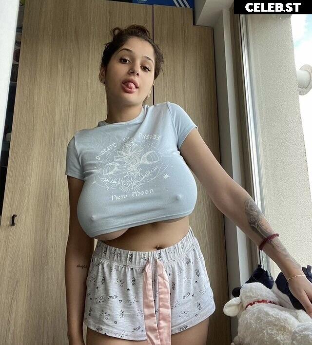 Julia Tica Image 559289