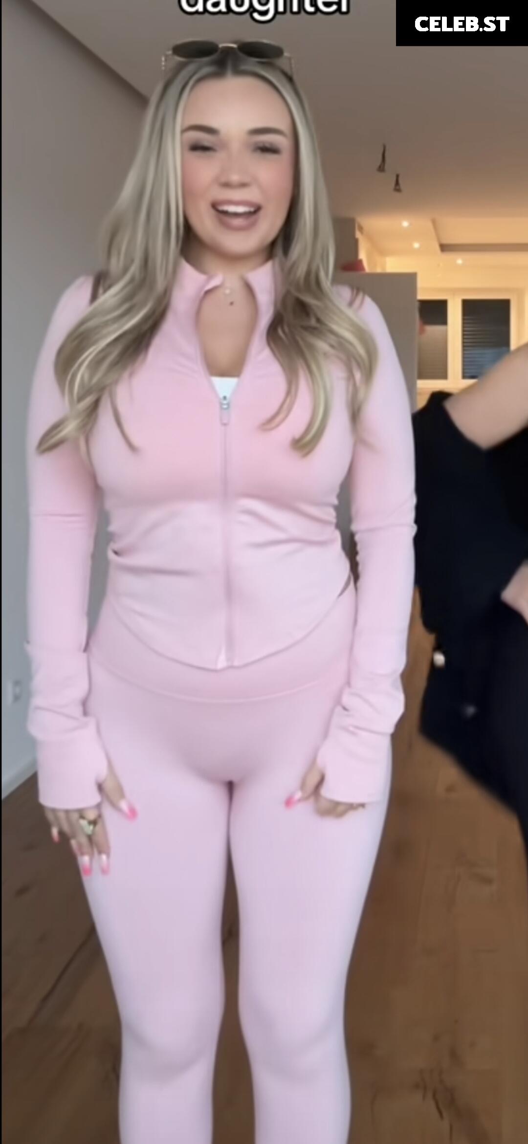 Julesboringlife Image 559031