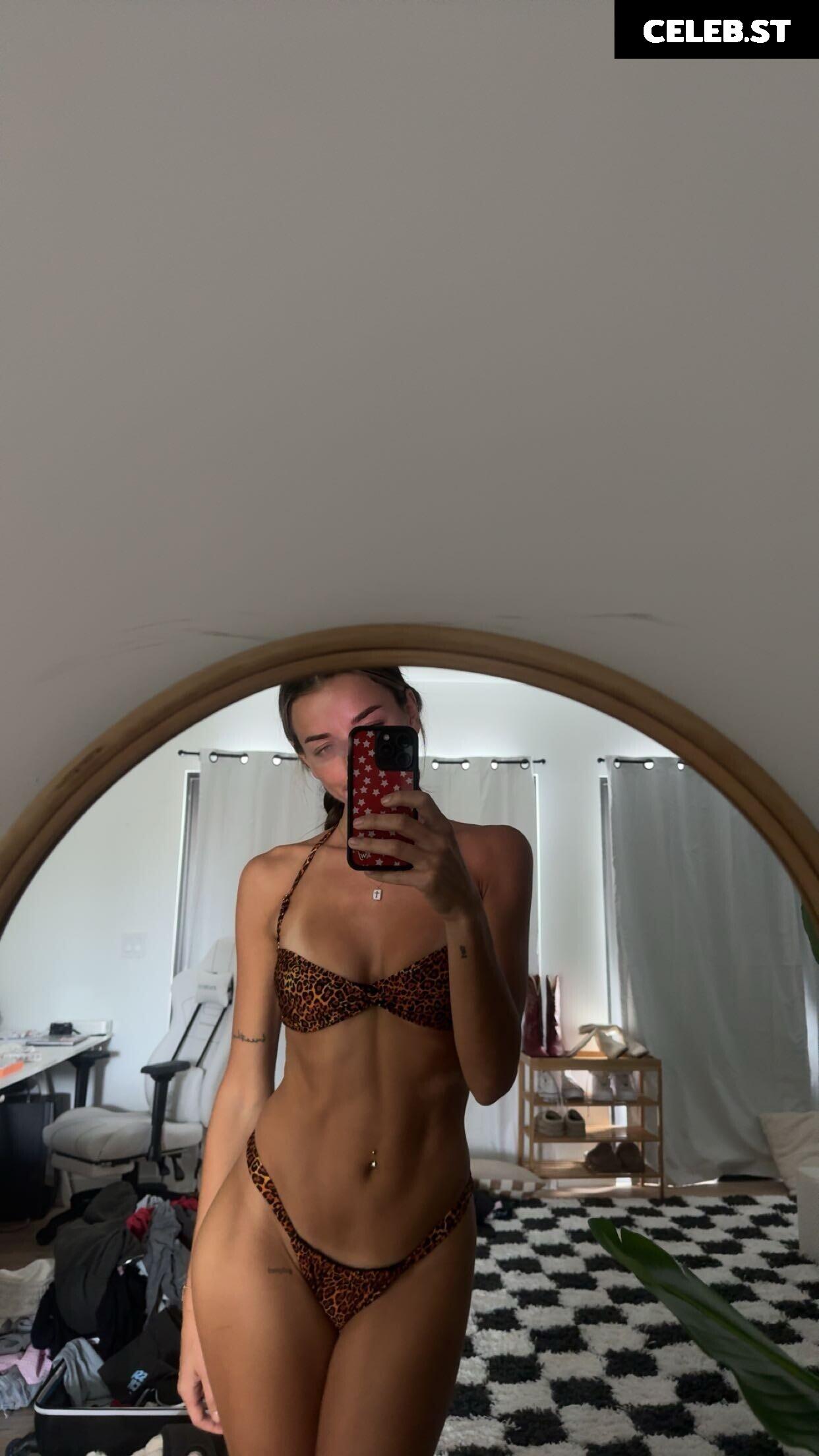 Sadie Mckenna Image 558425