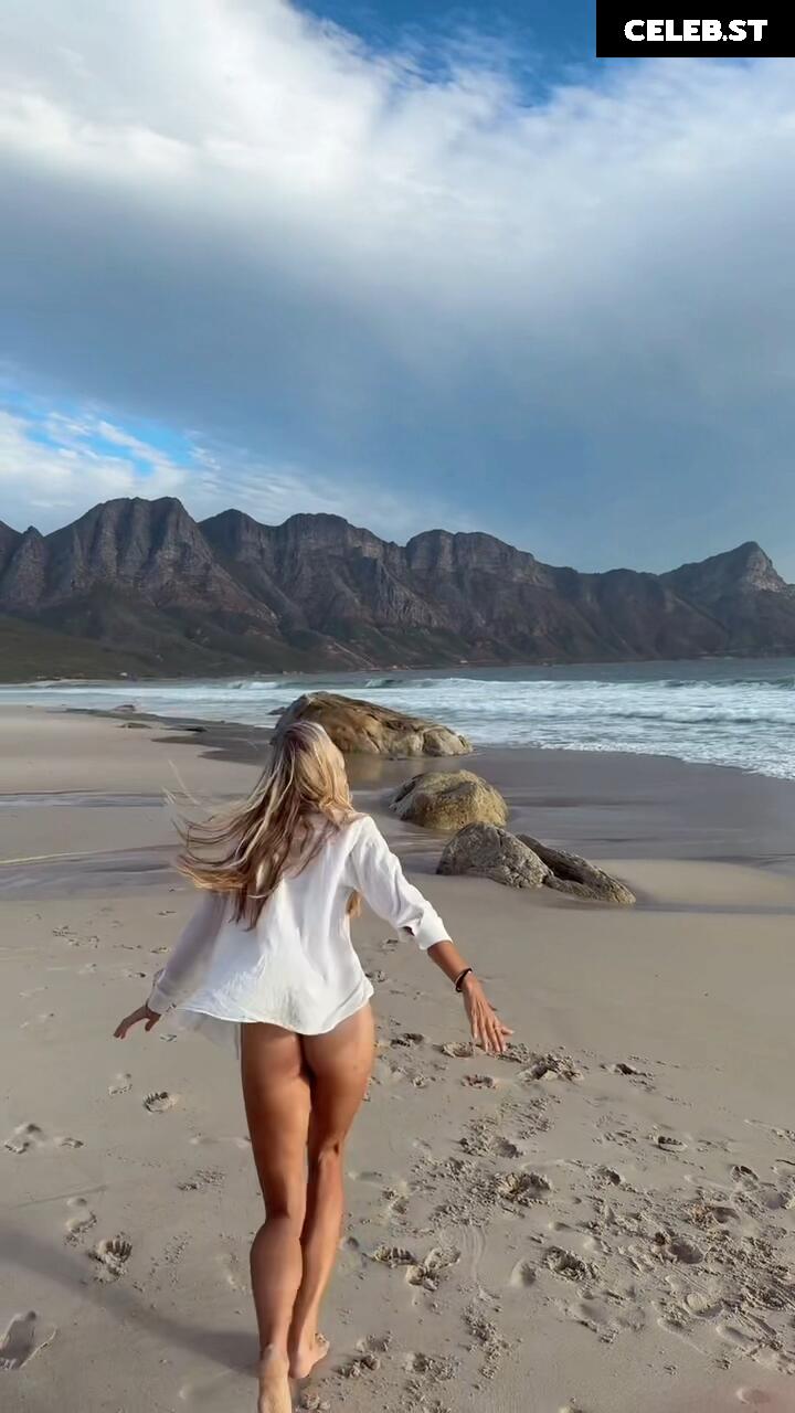 Alica Schmidt Image 558280