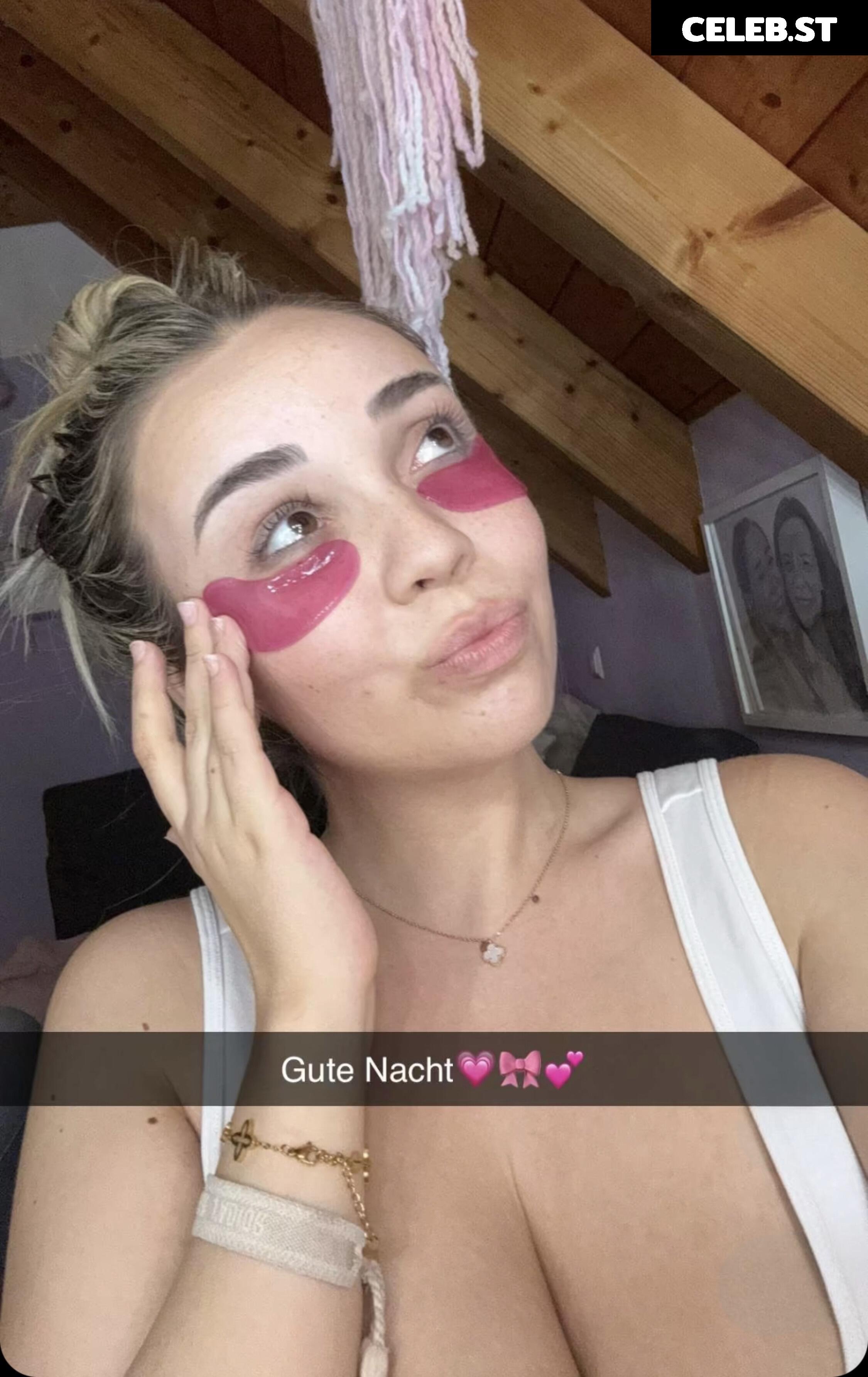 Julesboringlife Image 558057