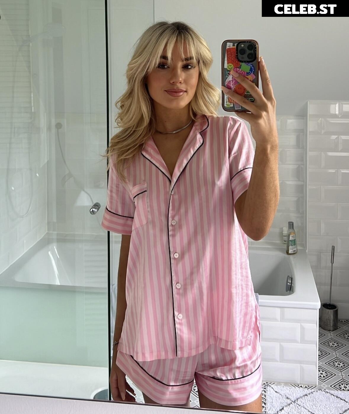 Laura Block Image 557032