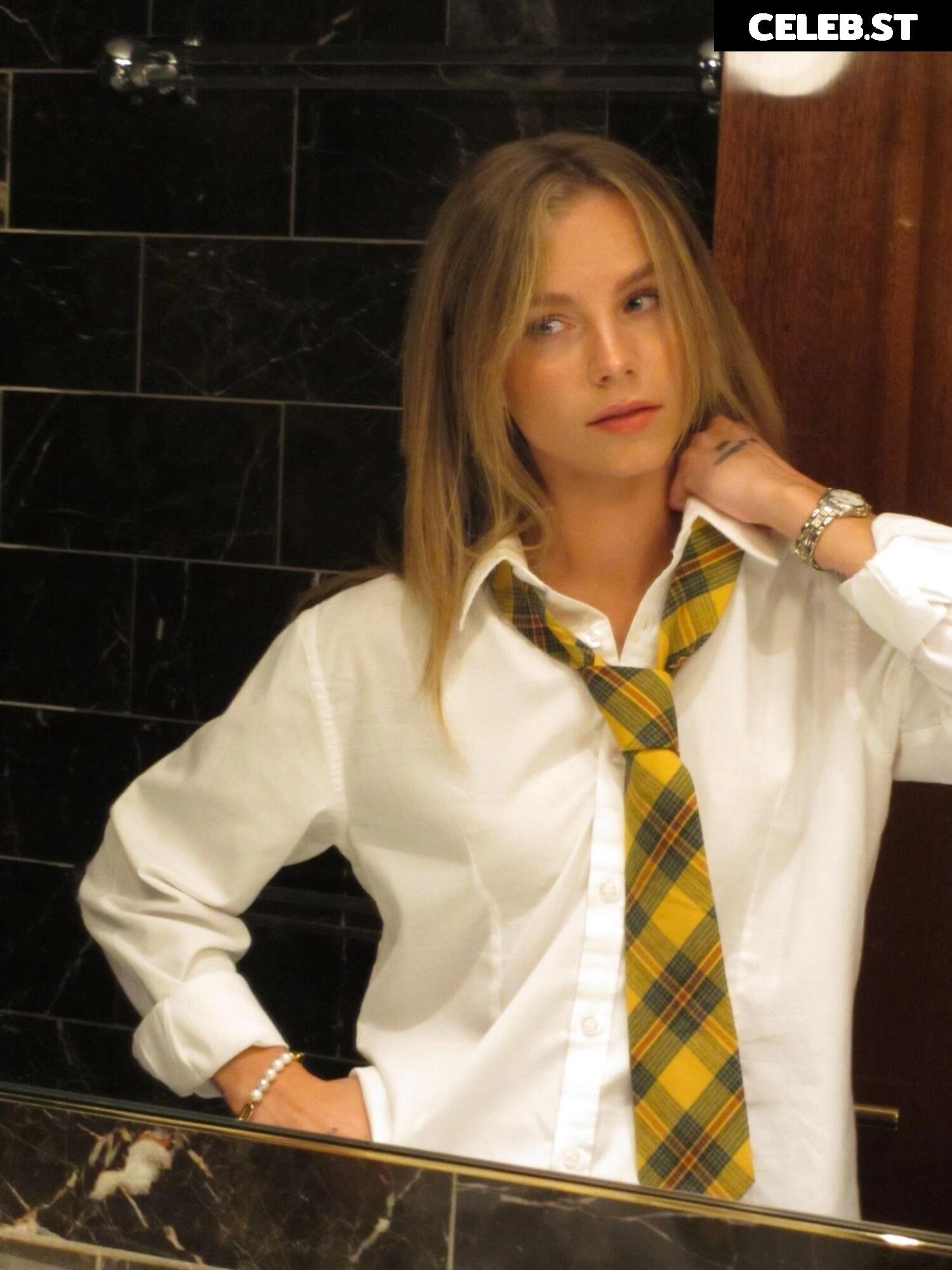 Anna Shumate Image 556176