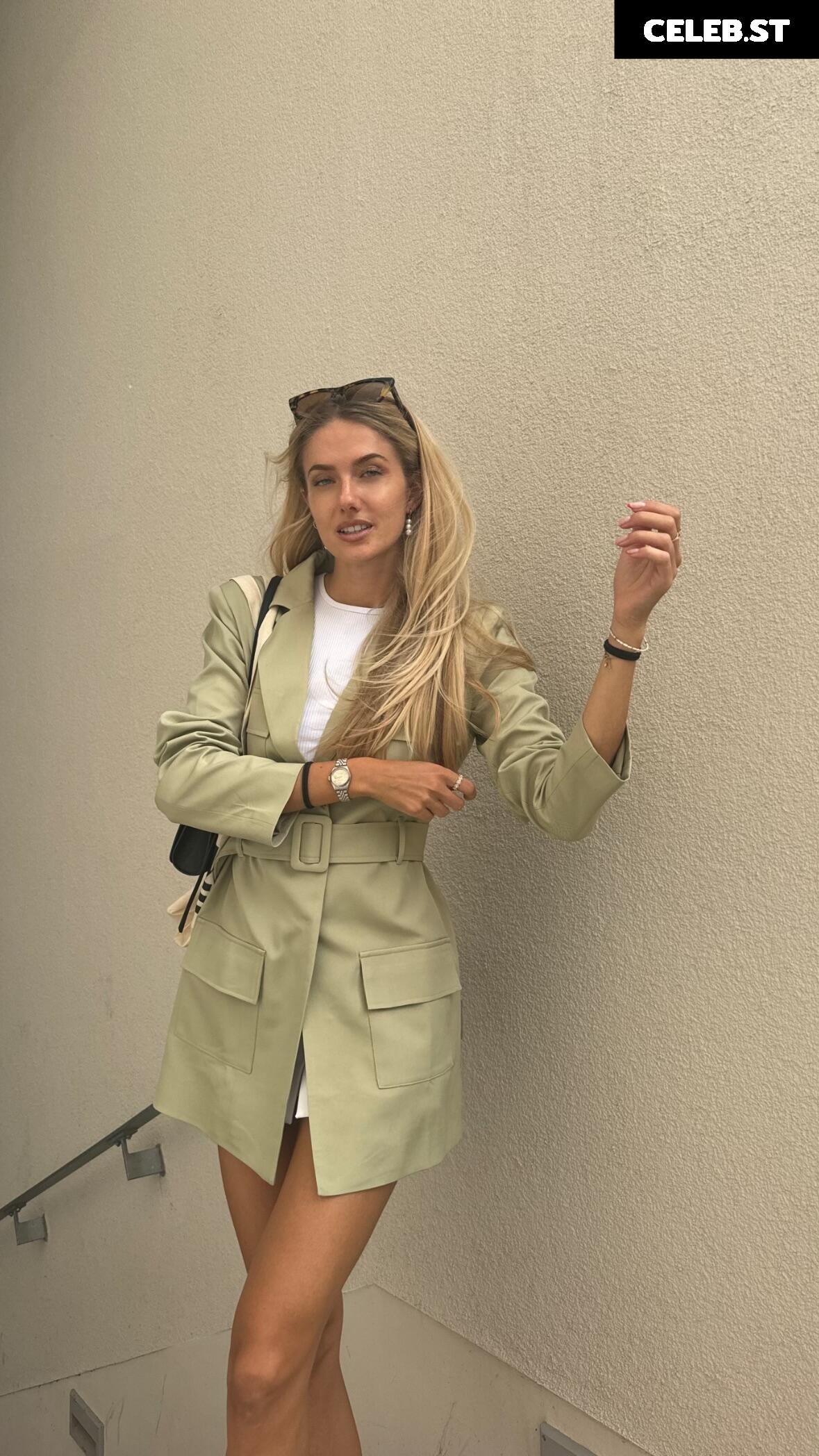 Alica Schmidt Image 556325