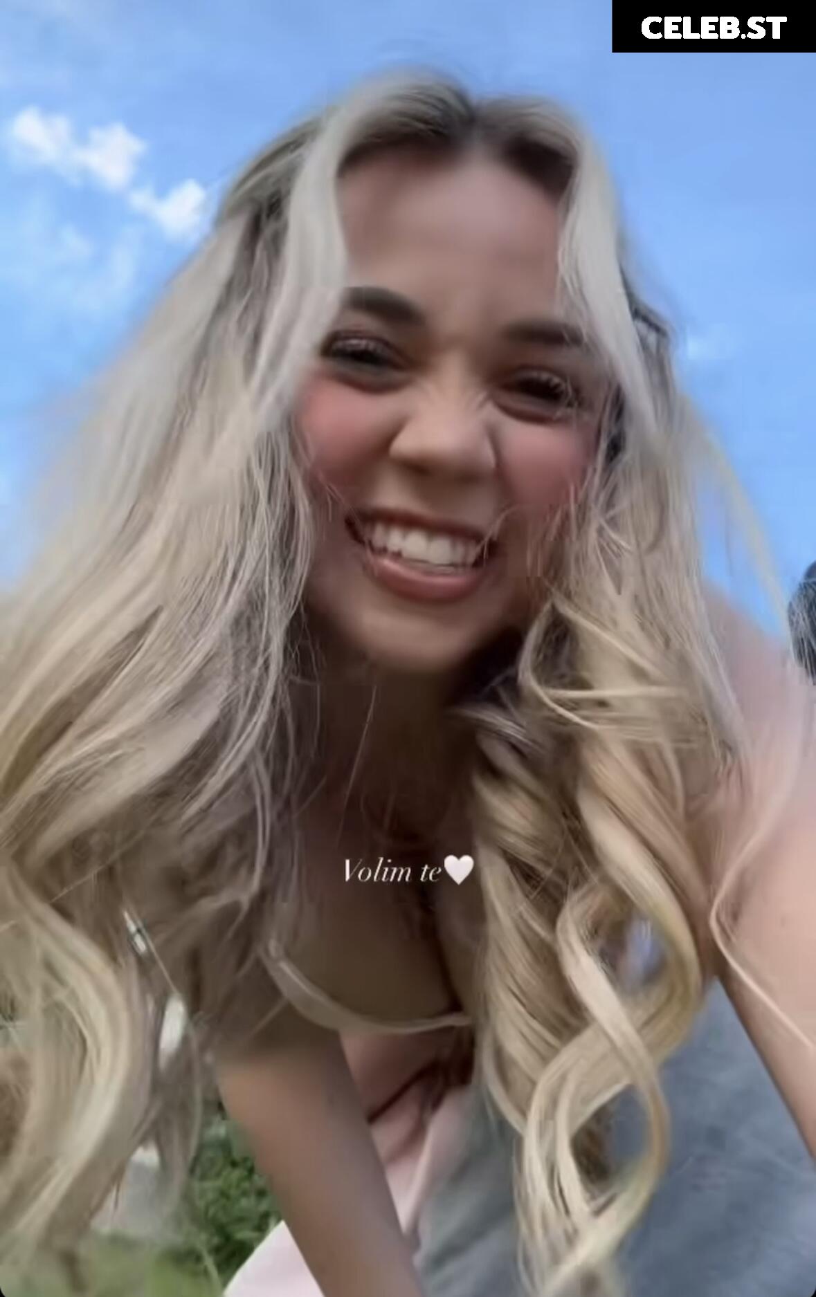 Julesboringlife Image 556851