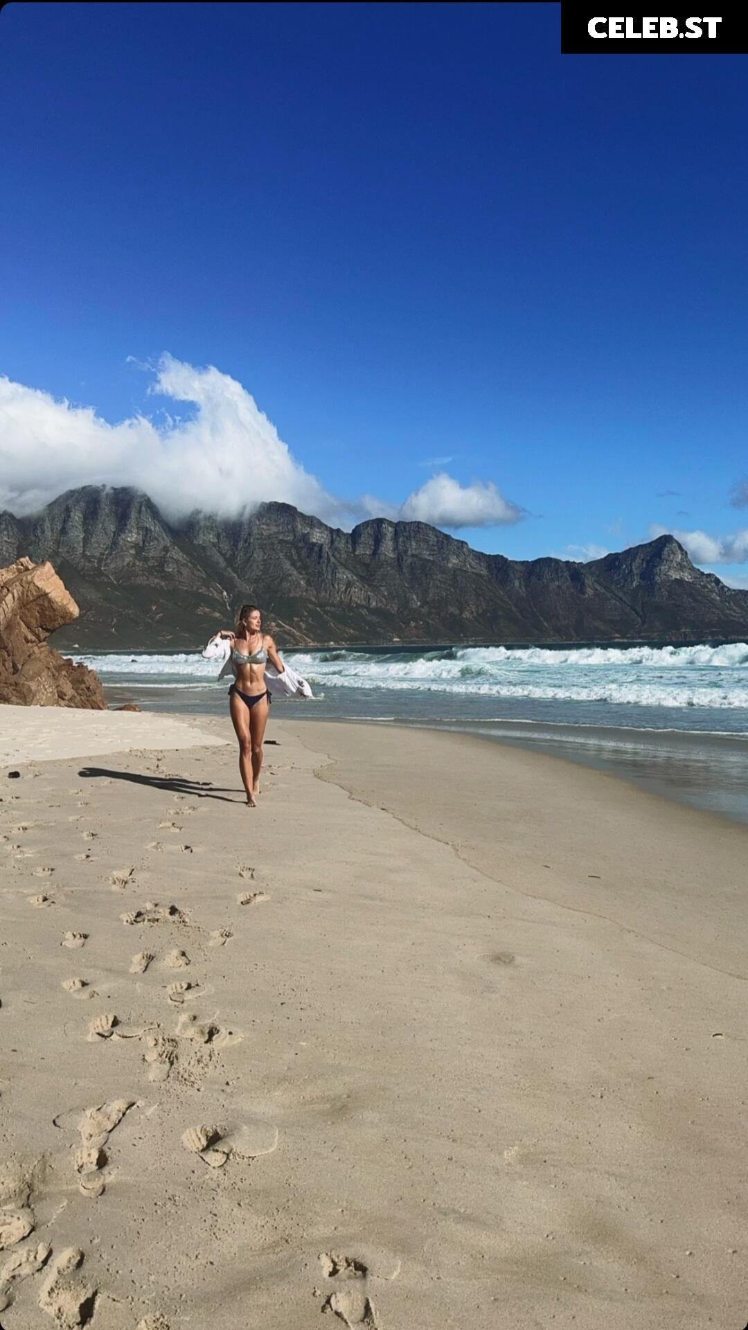 Alica Schmidt Image 555699