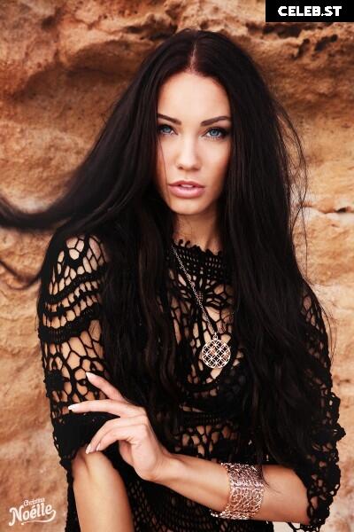 Stephanie Davis Image 553659