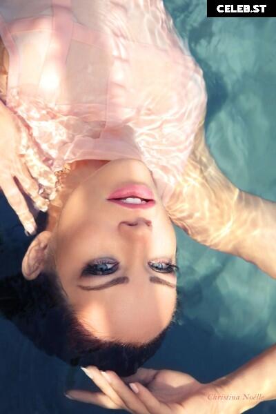 Stephanie Davis Image 553422