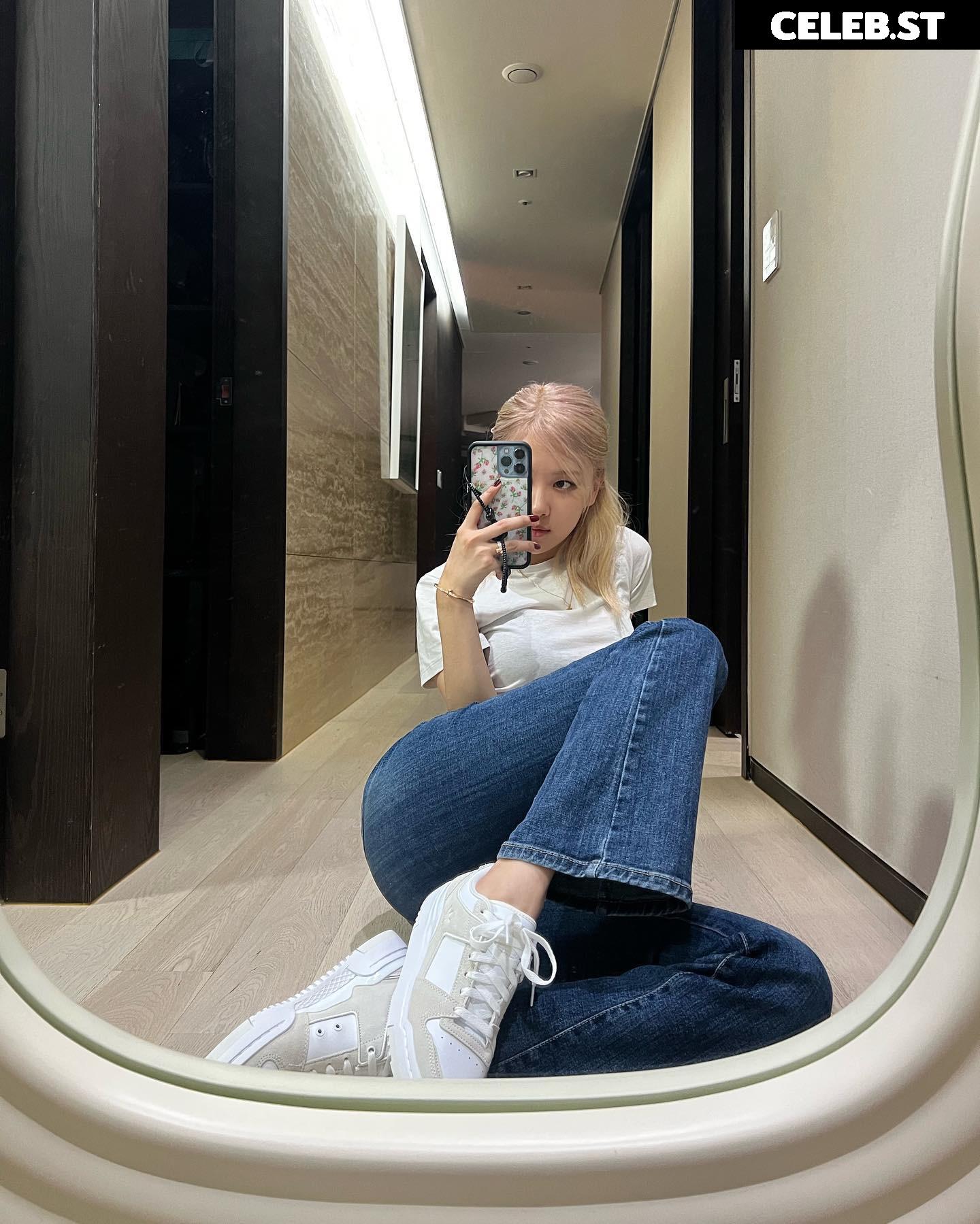 Rosé || Roseanne Park - BLΛƆKPIИK ( BLACKPINK ) Image 5539585
