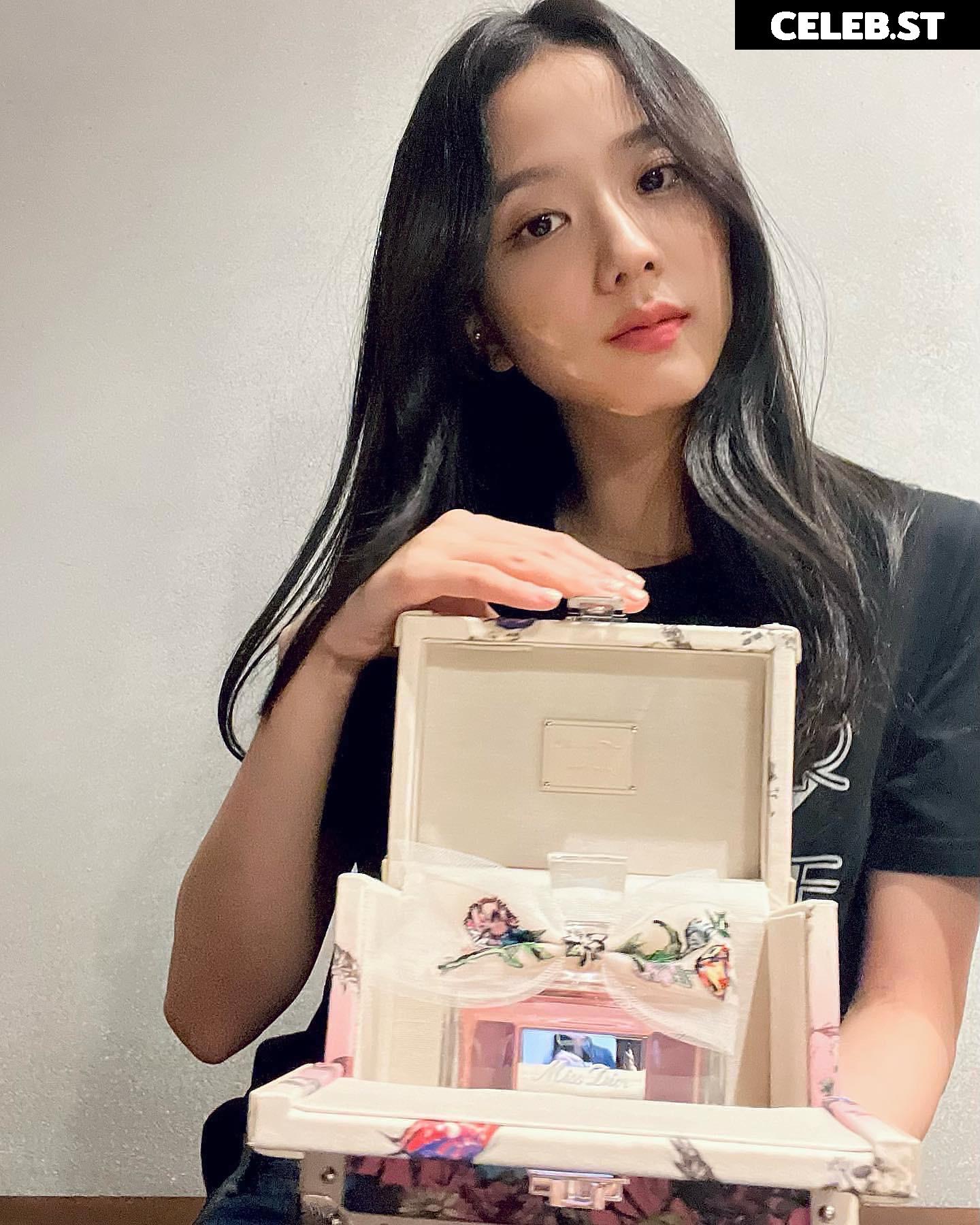 Jisoo  || - BLΛƆKPIИK ( BLACKPINK ) Image 5538601