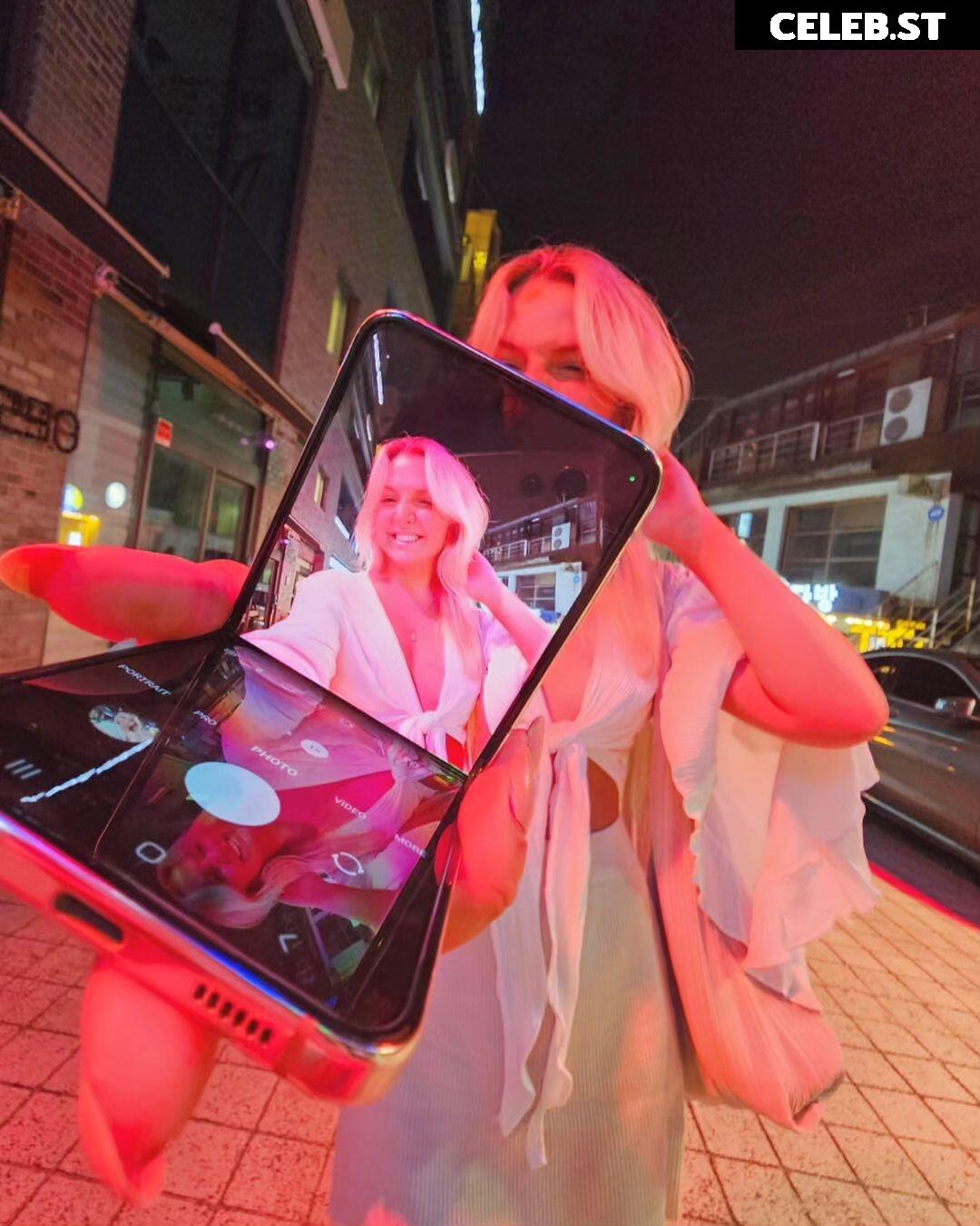 Joana Link Image 552419