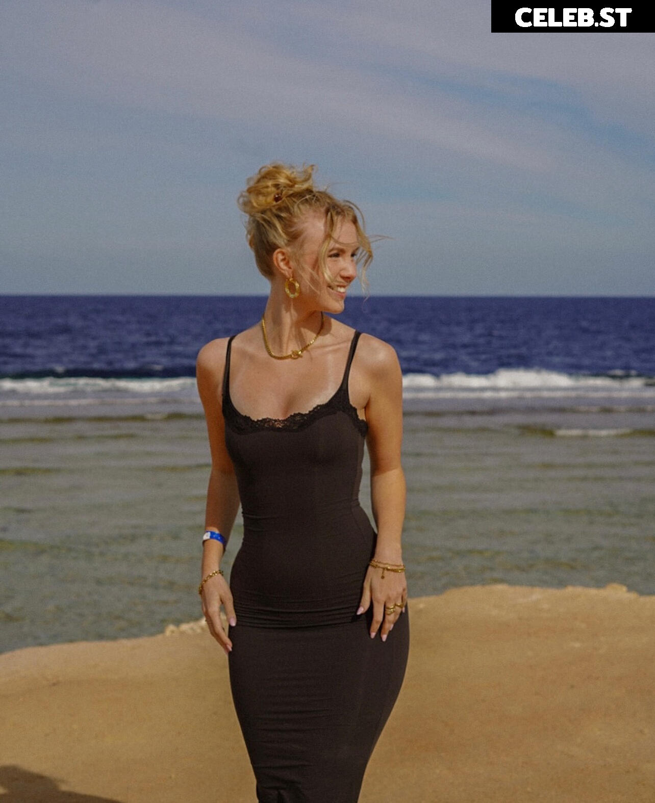 Honey Hannii Image 5529025