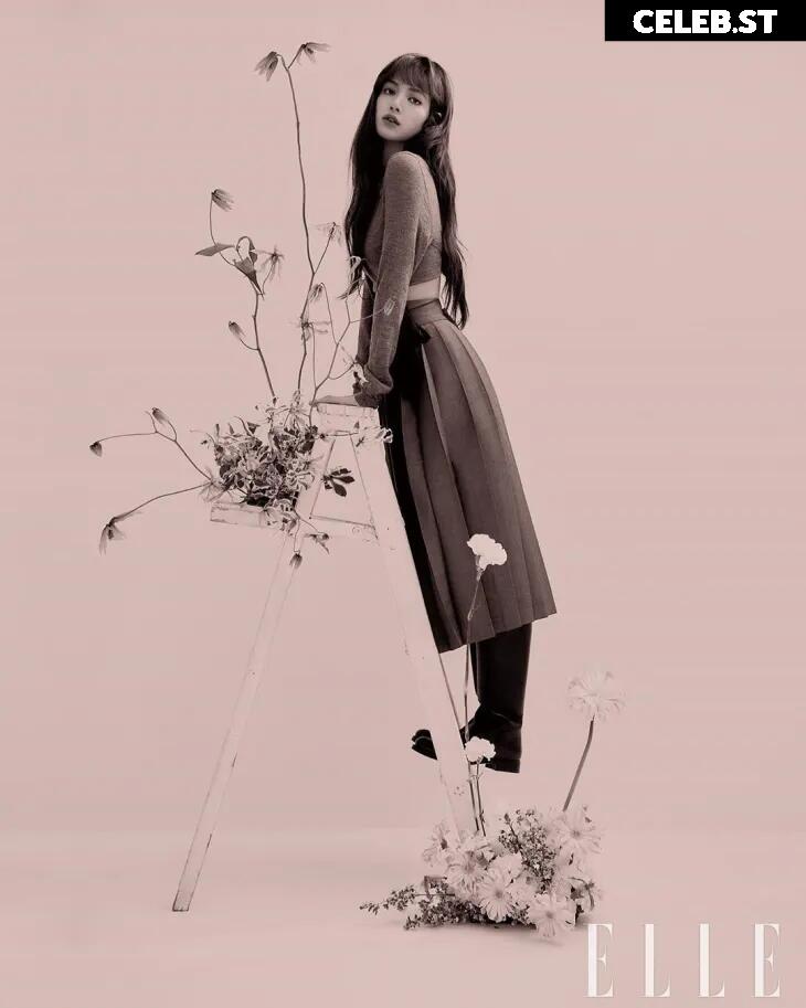 Lisa | BLΛƆKPIИK (Blackpink) Image 5505772